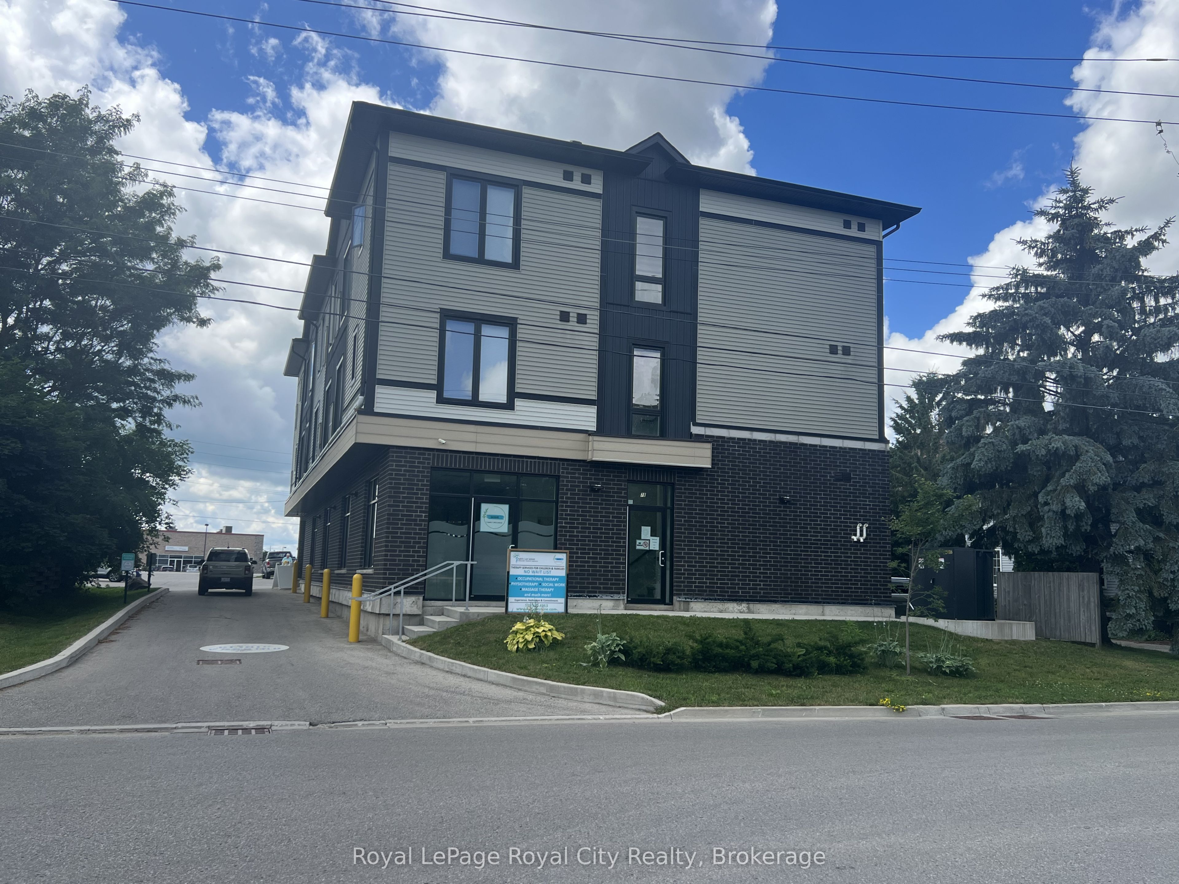 71 Victoria Street 303, Centre Wellington, ON N0B 1S0