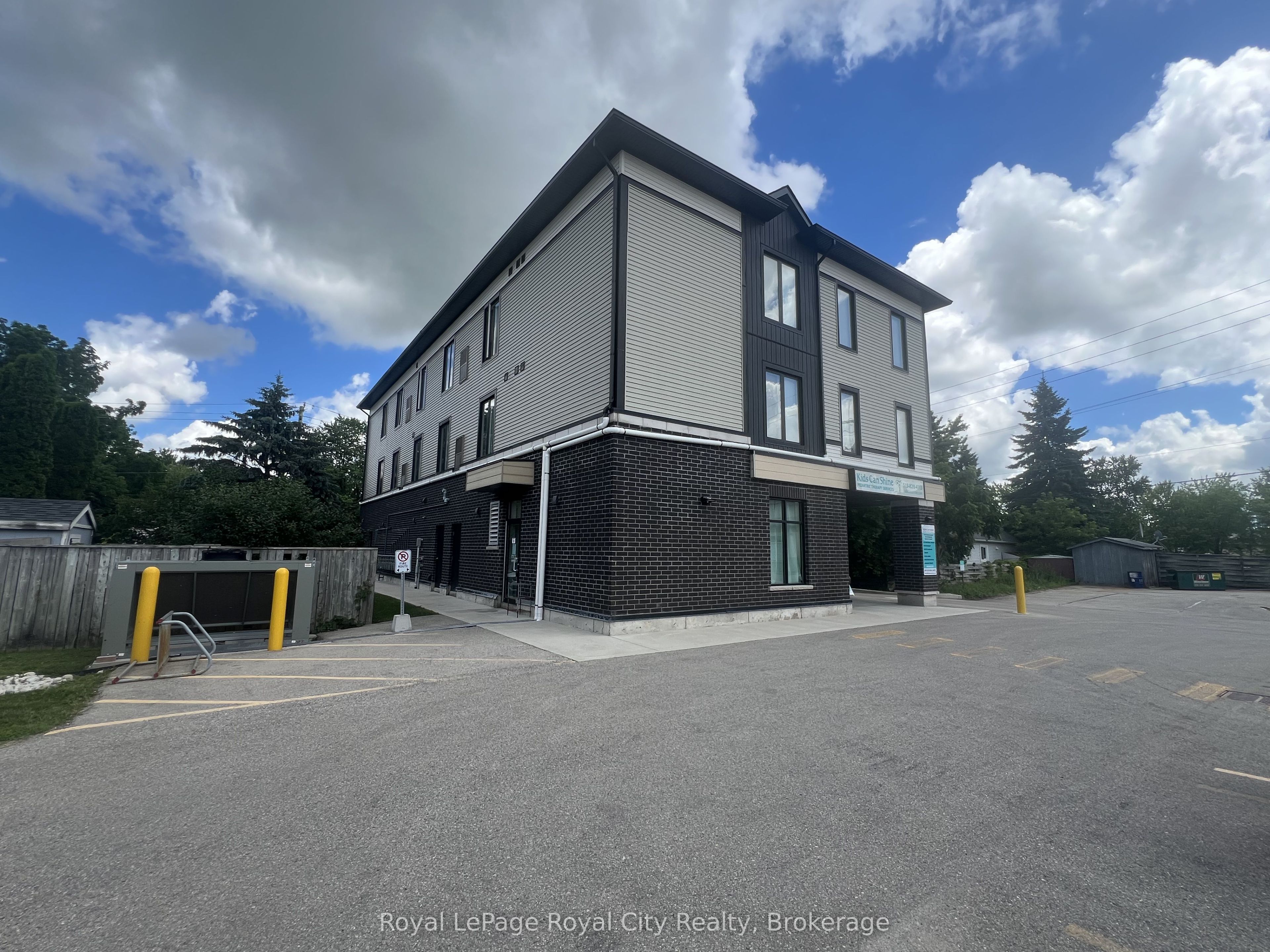 71 Victoria Street 303, Centre Wellington, ON N0B 1S0 photo 4