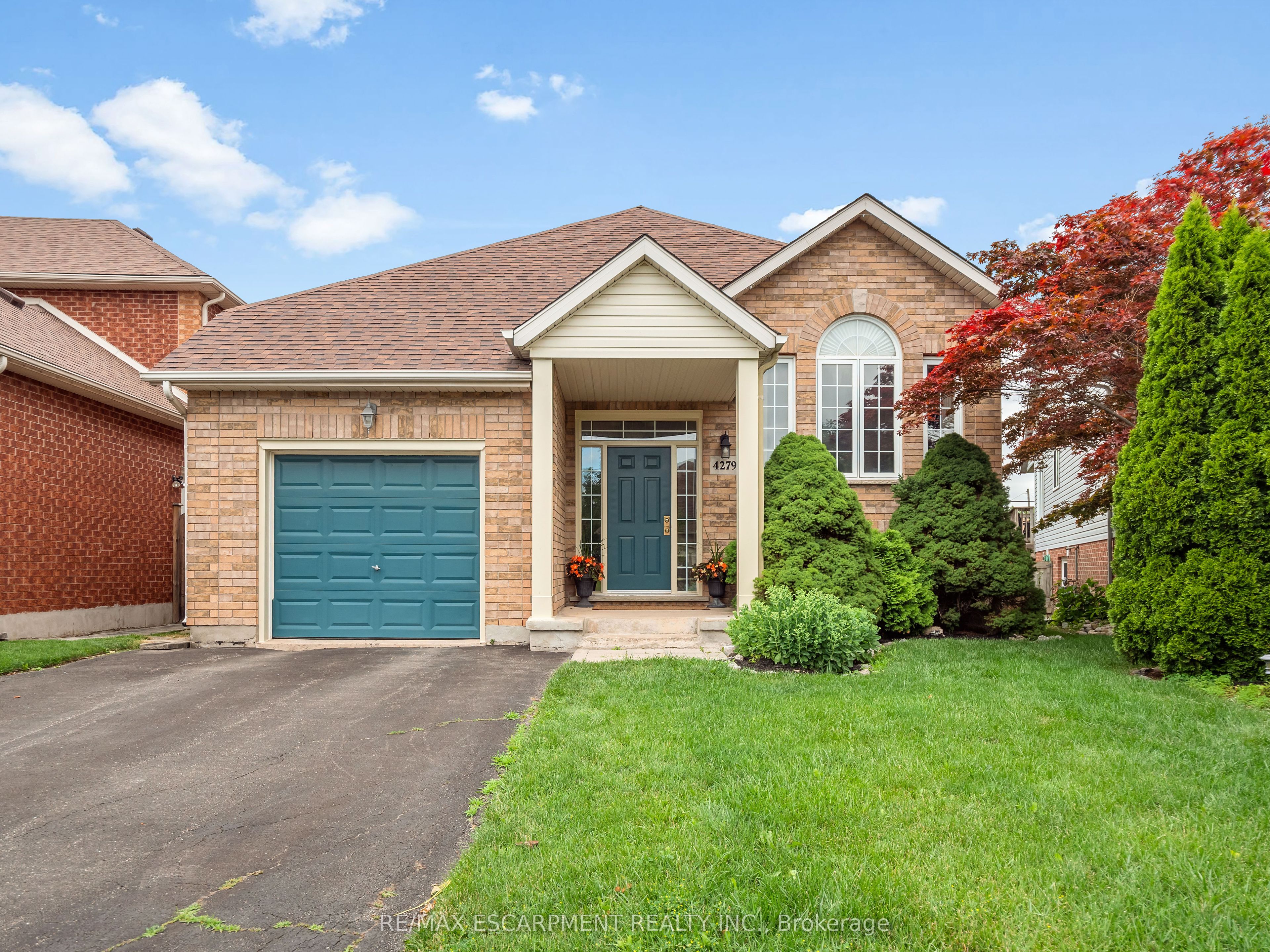 4279 SOUTHERLAND Court, Niagara Falls, ON L2G 7W4 photo 2