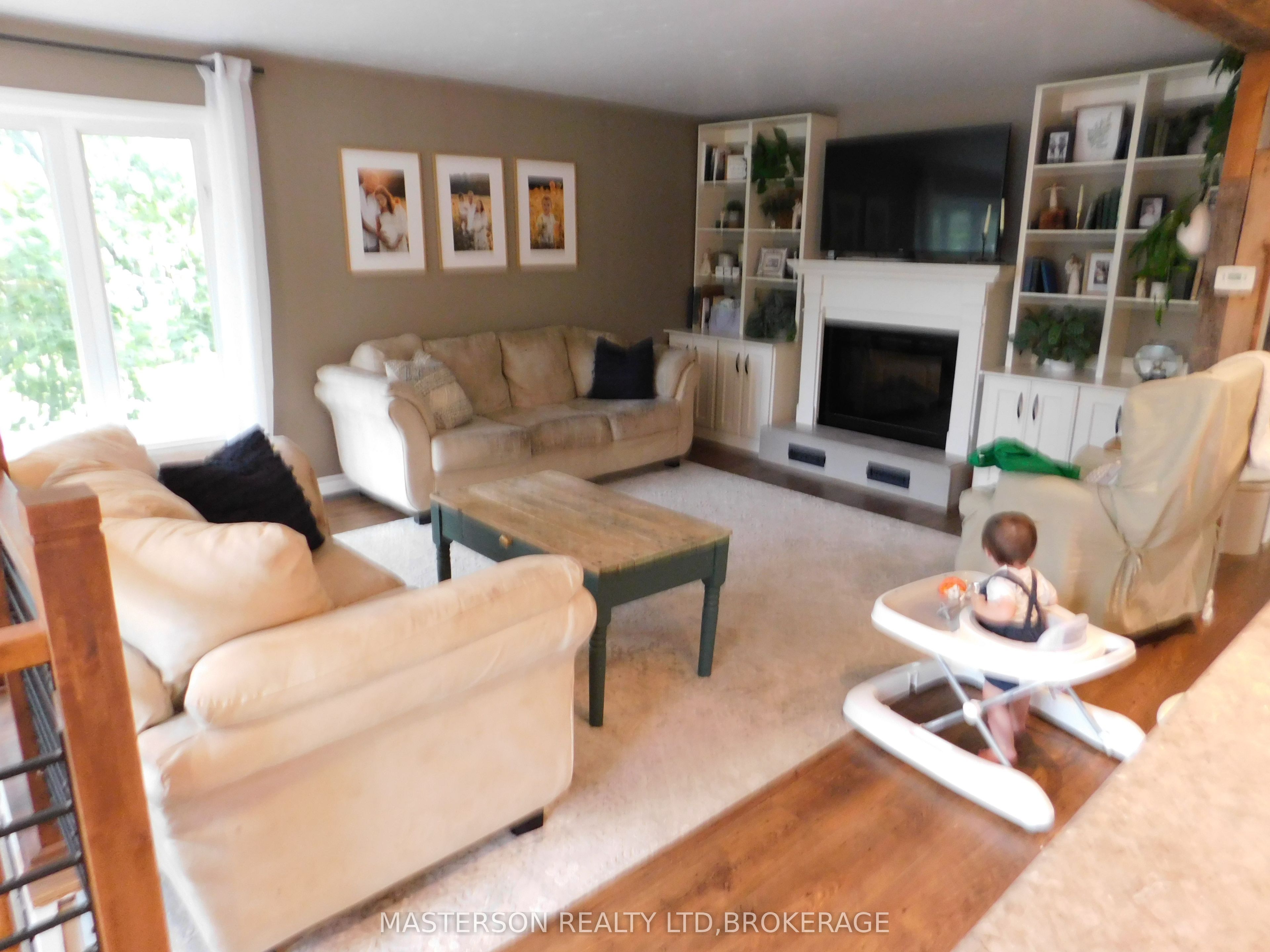1208 BENNER Avenue, Fort Erie, ON L2A 4N7 photo 5