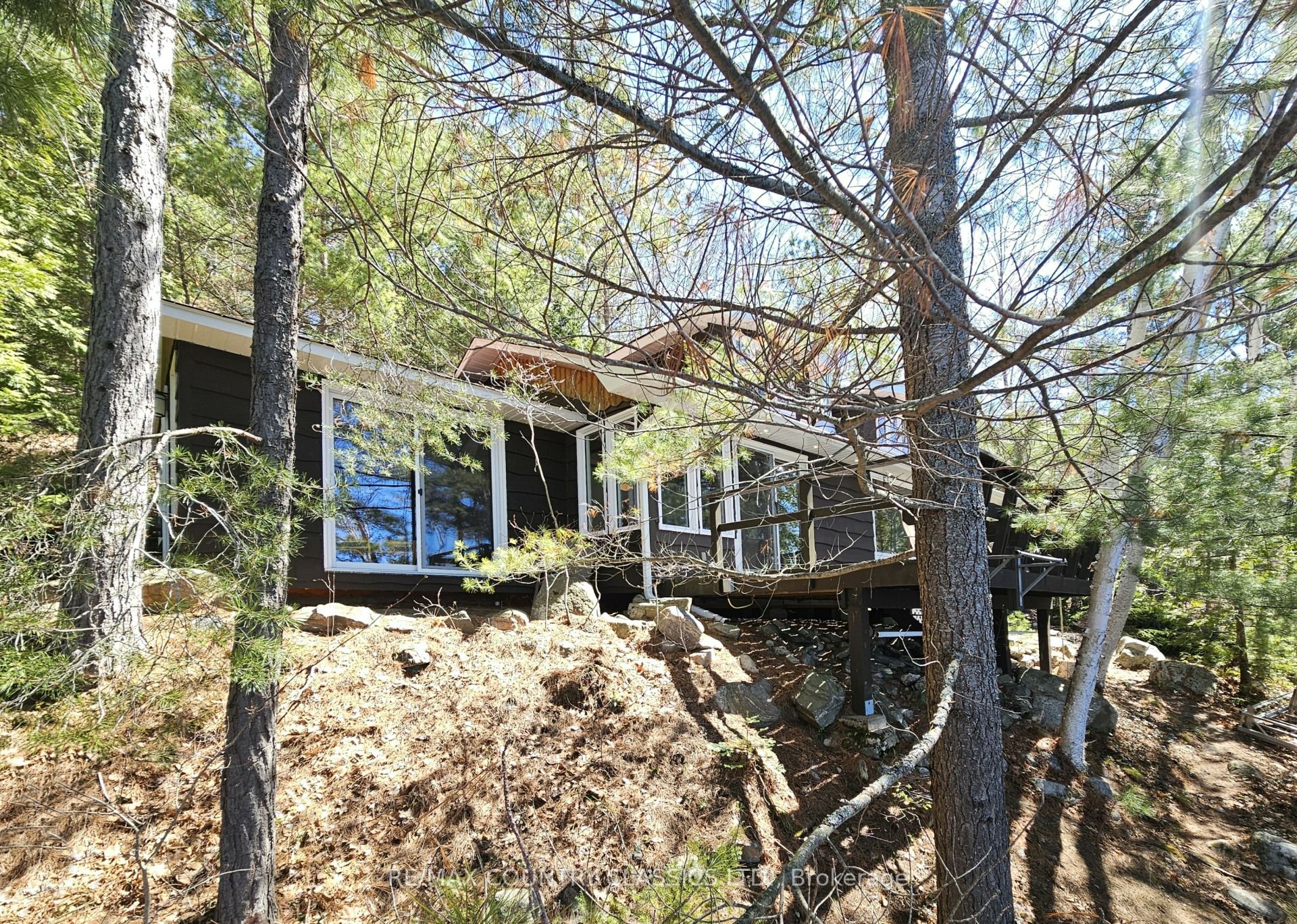 2378 Papineau Lake Road, Hastings Highlands, ON K0J 2S0