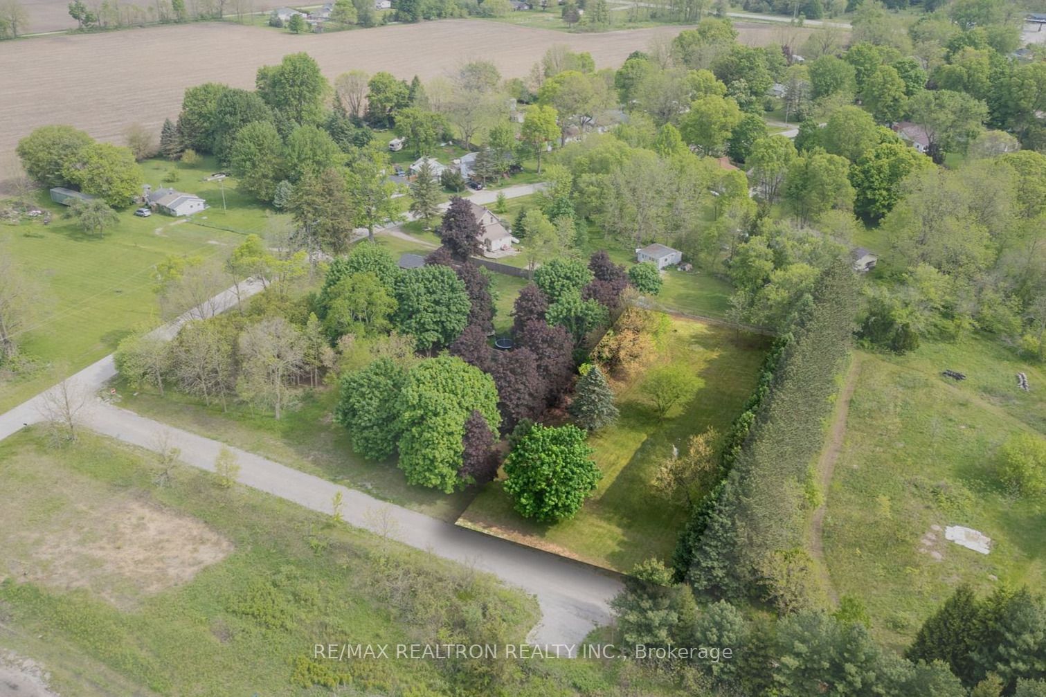 4 Joann Street, Southwest Middlesex, ON N0L 1T0 photo 4