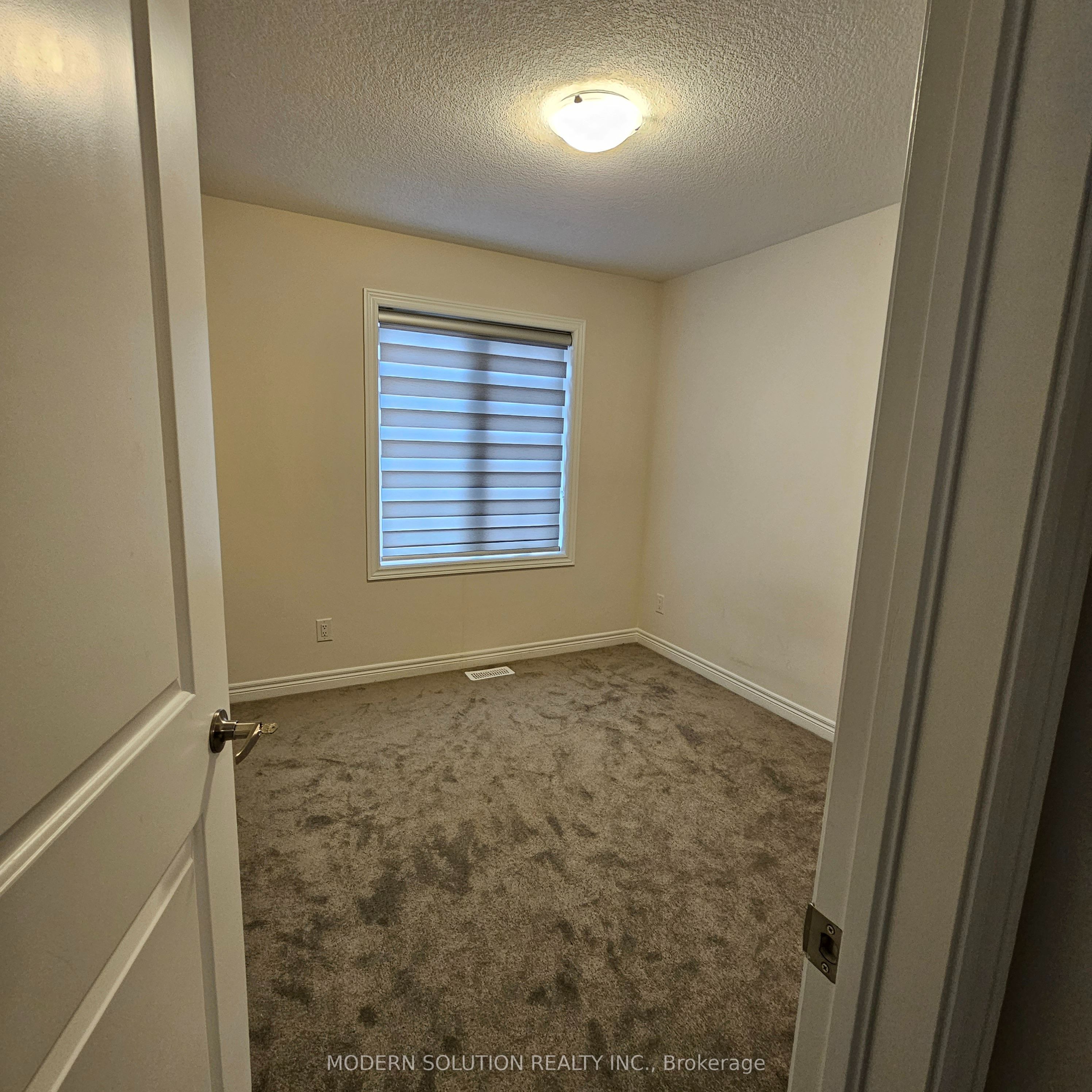 23 Gloria Street, Kitchener, ON N0B 2E0 photo 3
