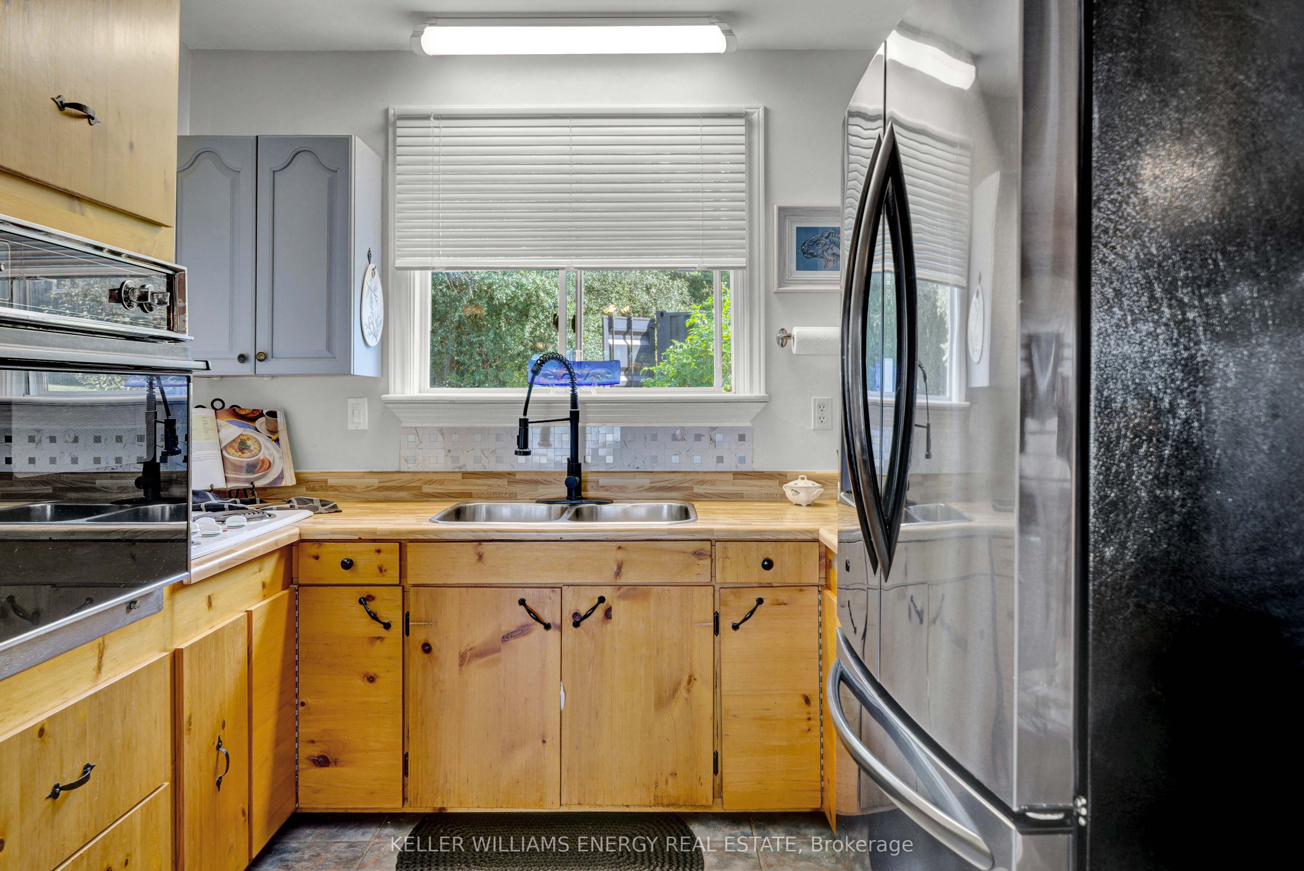 102 Bishop Lane, Prince Edward County, ON K0K 1A0 photo 5