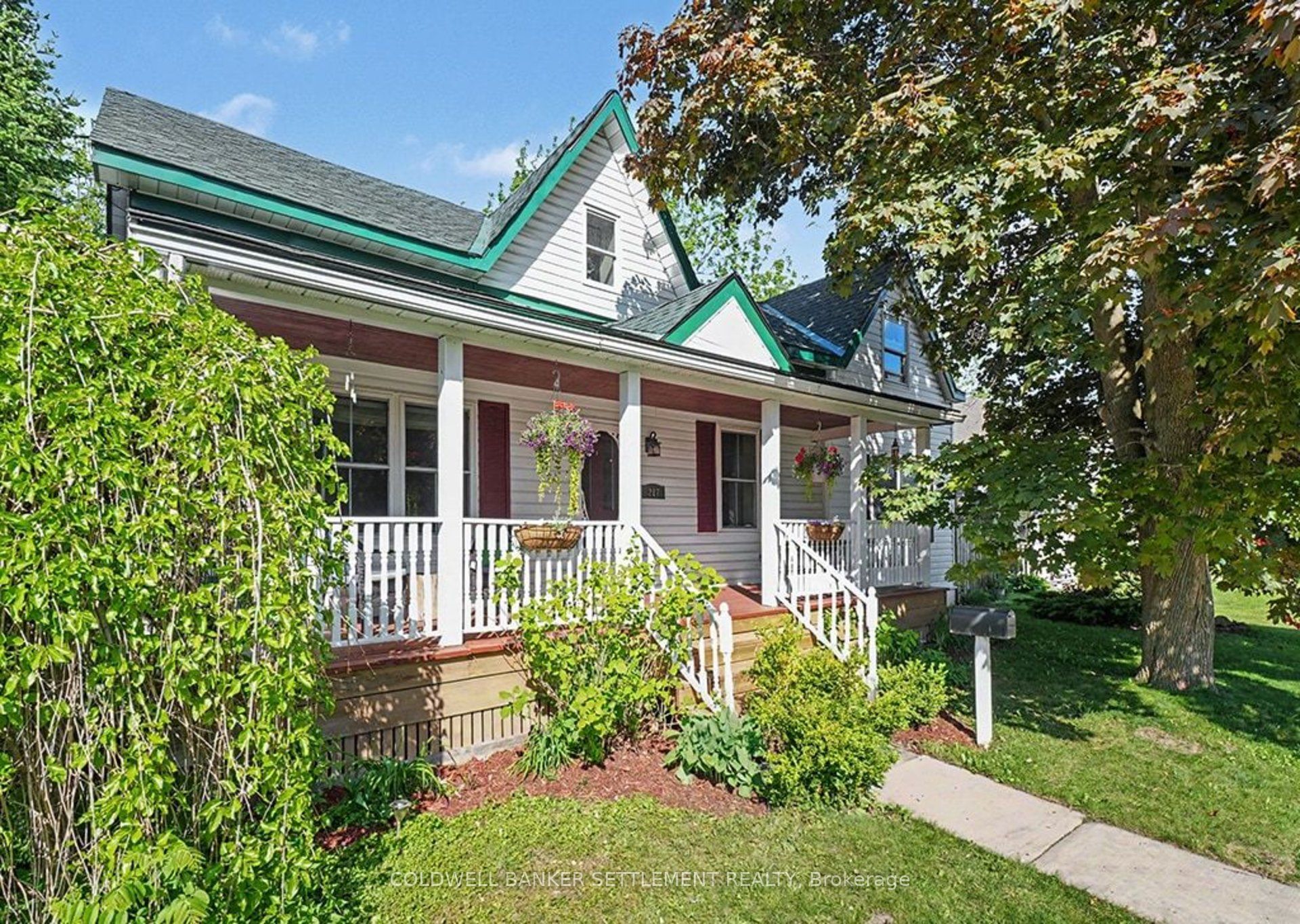 217 Gore Street E, Perth, ON K7H 1K6 photo 2