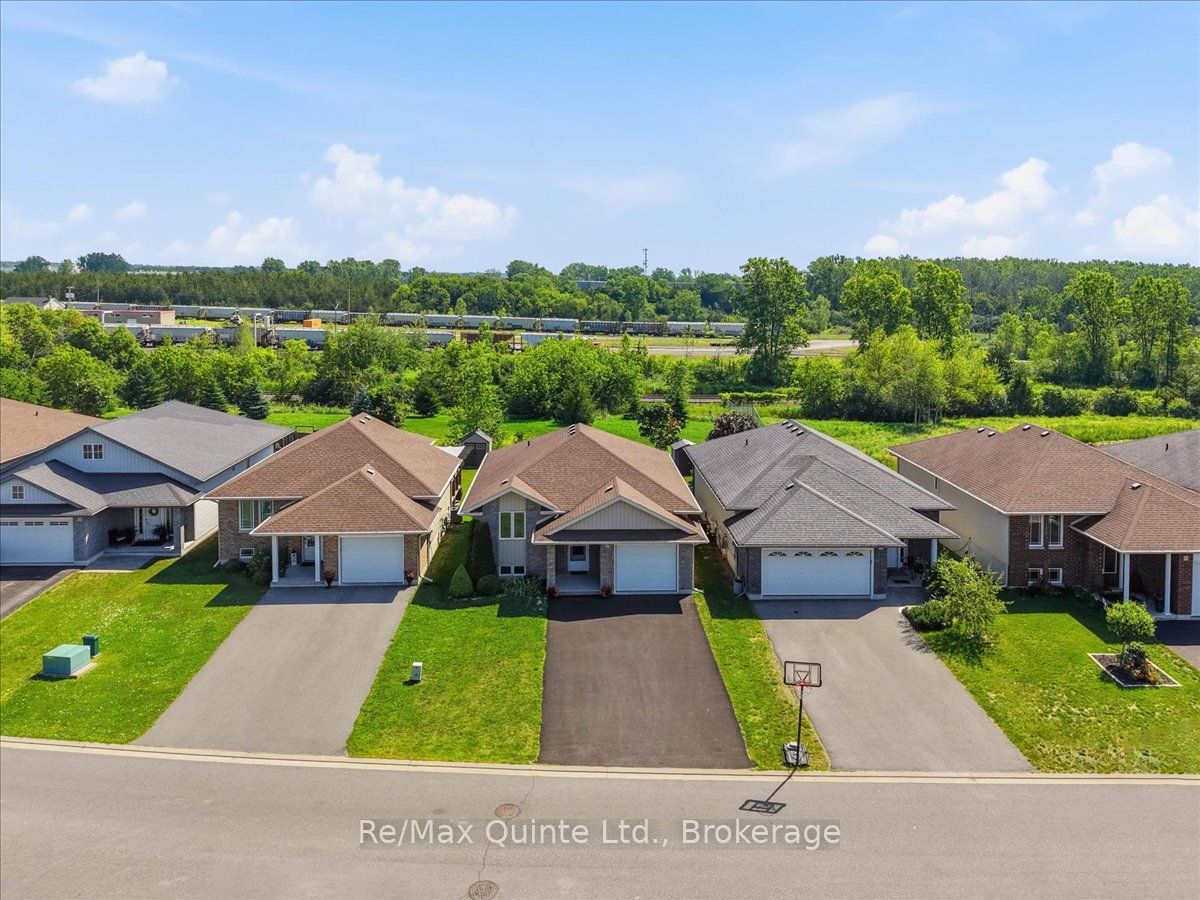 119 Greenhill Lane, Belleville, ON K8N 0C7 photo 3