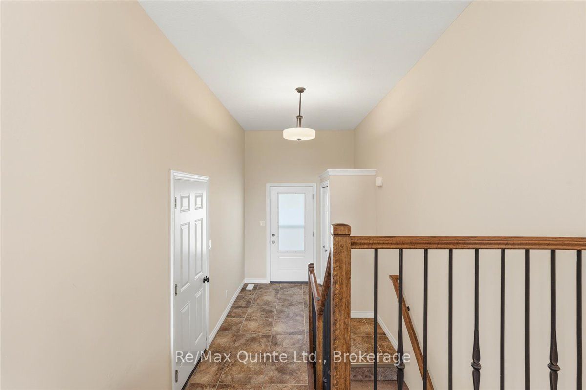 119 Greenhill Lane, Belleville, ON K8N 0C7 photo 5