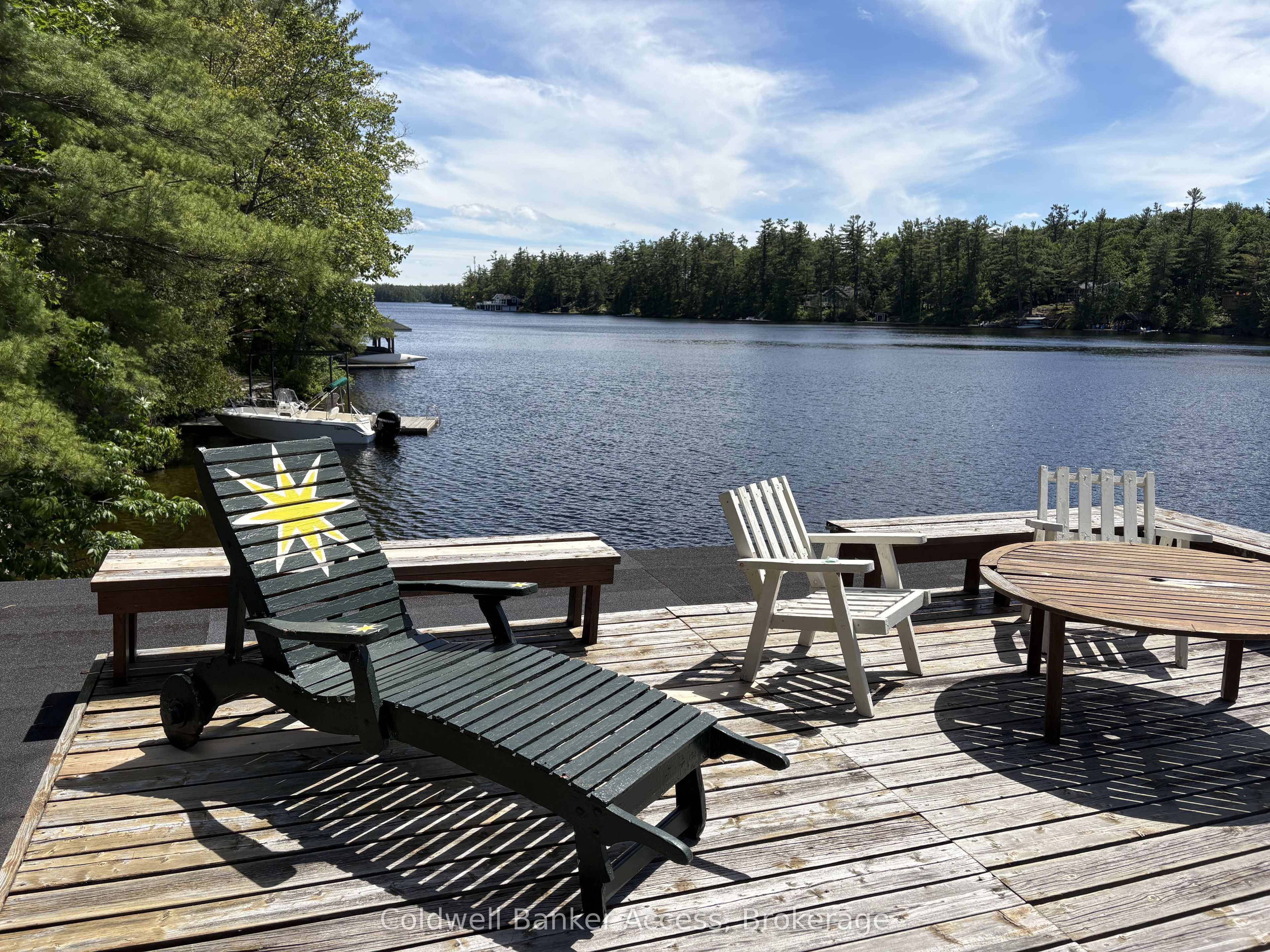 1090 Pineneedle Point Road, Muskoka Lakes, ON P0C 1A0 photo 2