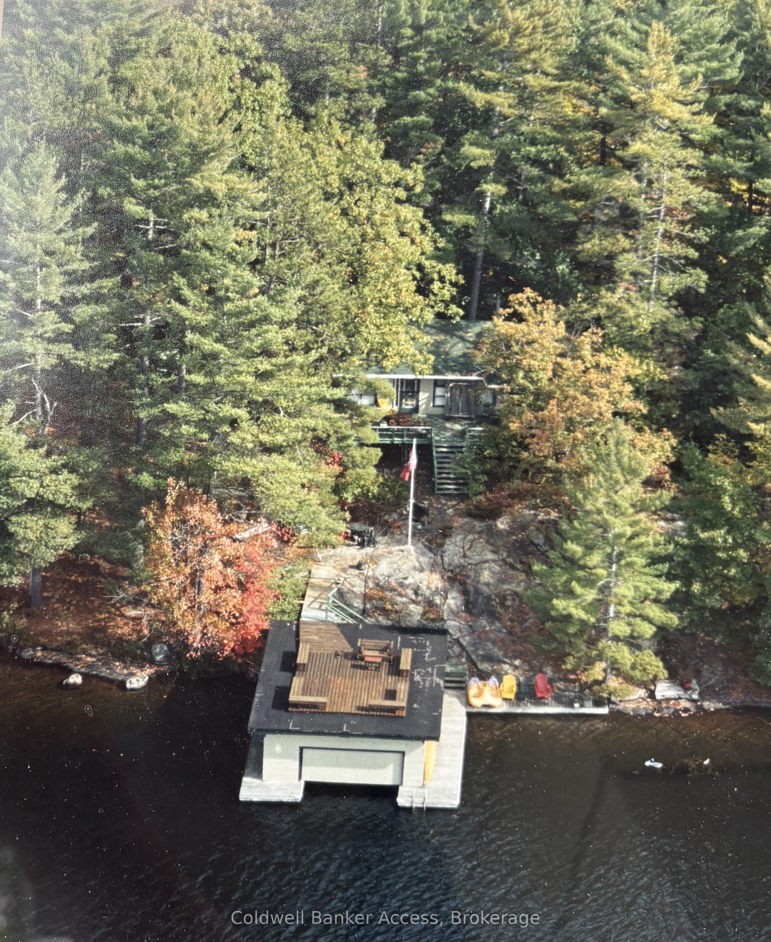 1090 Pineneedle Point Road, Muskoka Lakes, ON P0C 1A0 photo 3