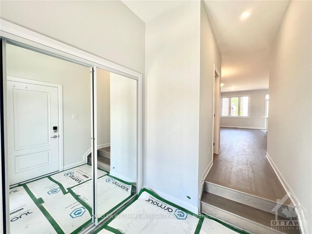 409 SILICON Way, Kanata, ON K2W 0K8 photo 3
