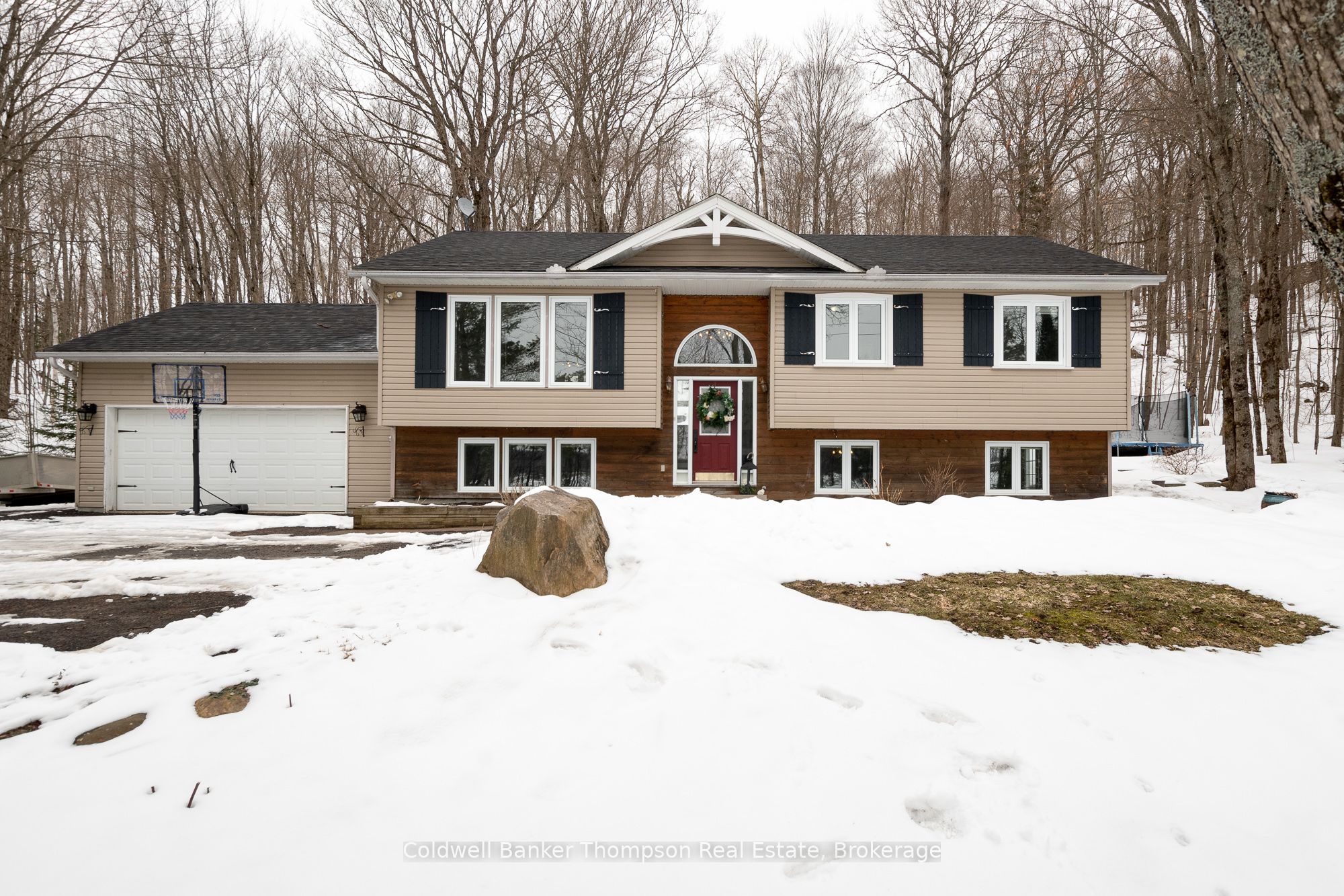 791 Old Muskoka Road, Huntsville, ON P0B 1M0