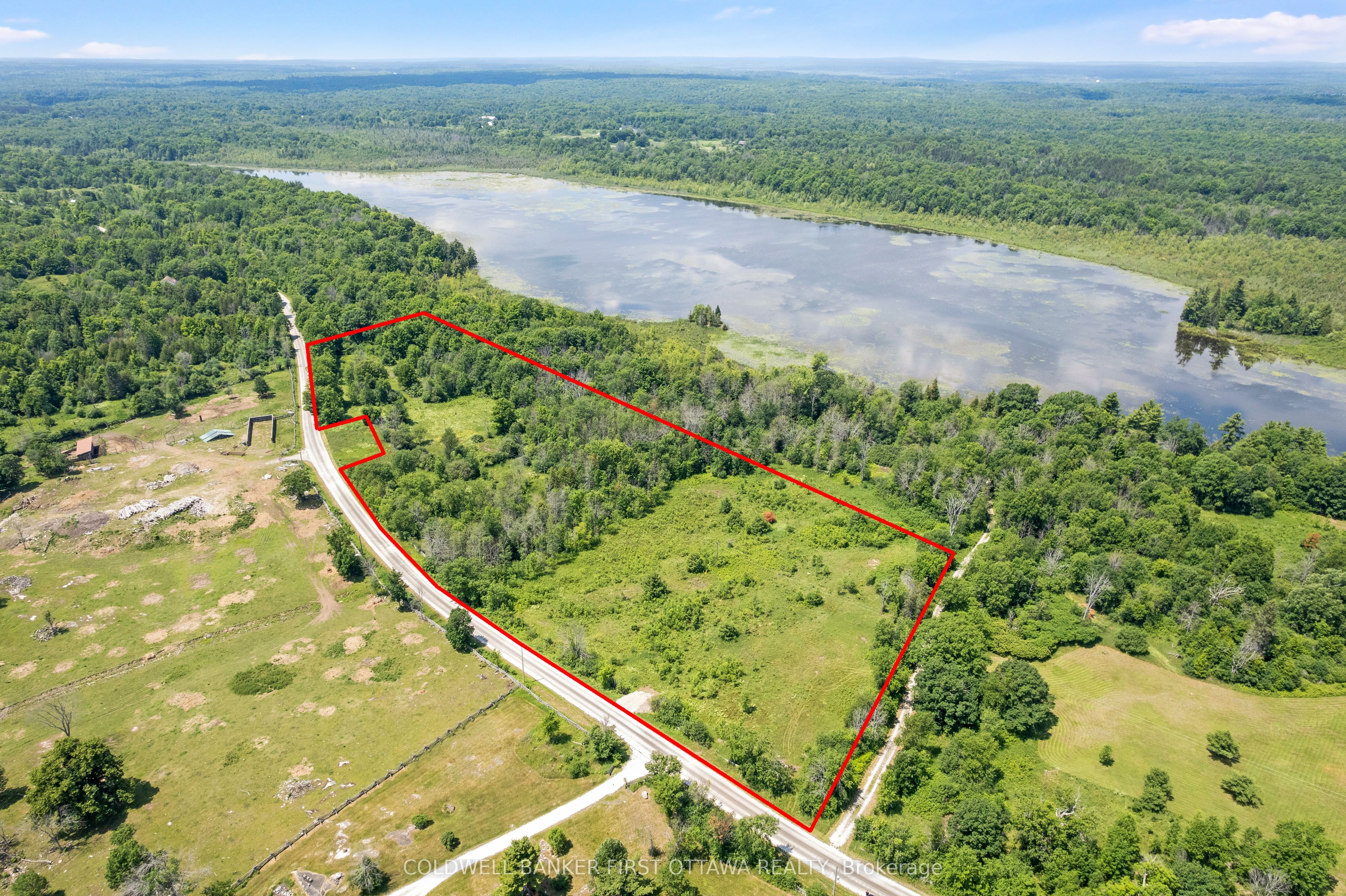 476 Ennis Road, Tay Valley, ON K0G 1A0 photo 2