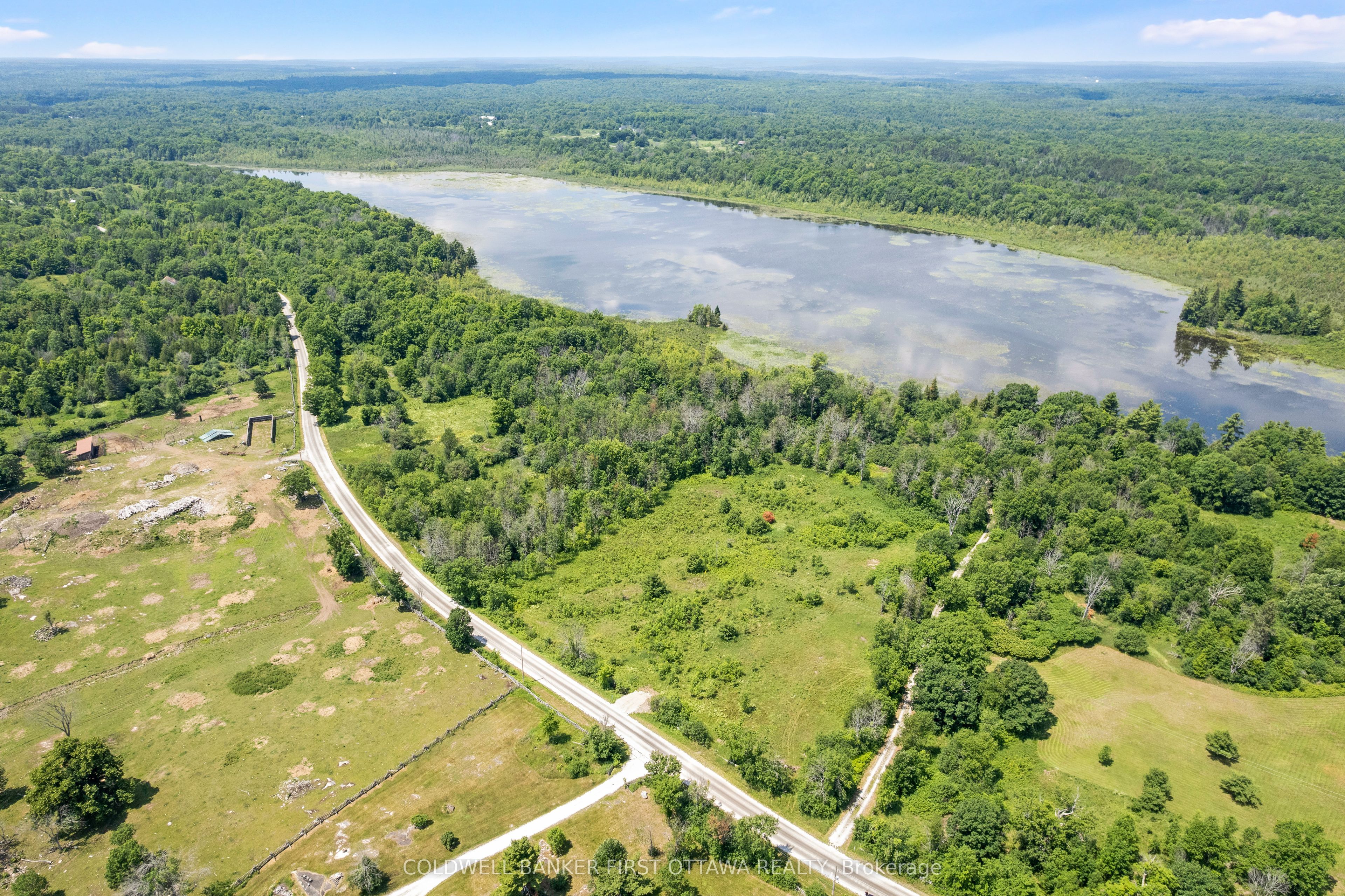 476 Ennis Road, Tay Valley, ON K0G 1A0 photo 3