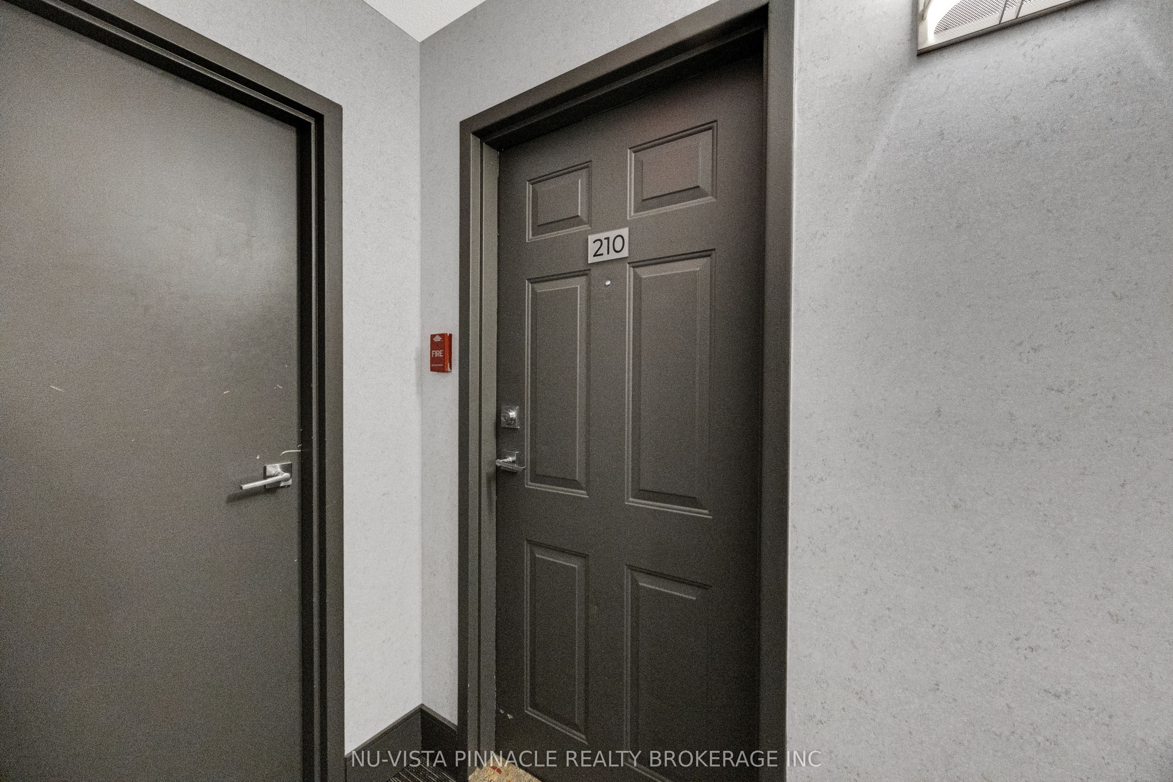 650 Cheapside Street 210, London East, ON N5Y 5J8 photo 4