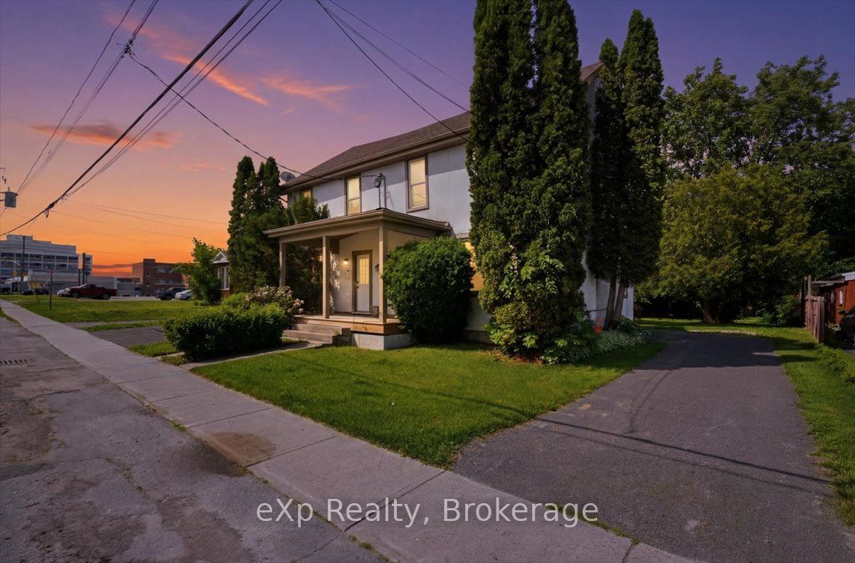 132 Macdonald Avenue, Belleville, ON K8N 3Y3 photo 2