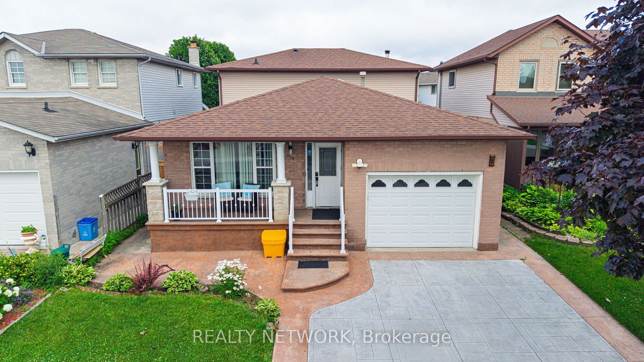214 Merrilee Crescent, Hamilton, ON L9A 5E2 photo 2