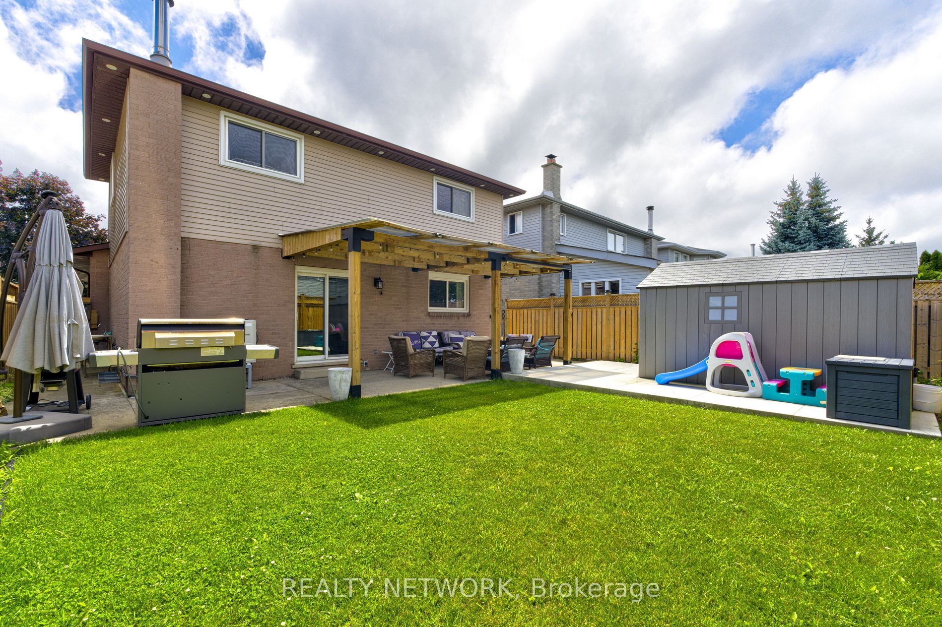214 Merrilee Crescent, Hamilton, ON L9A 5E2 photo 3
