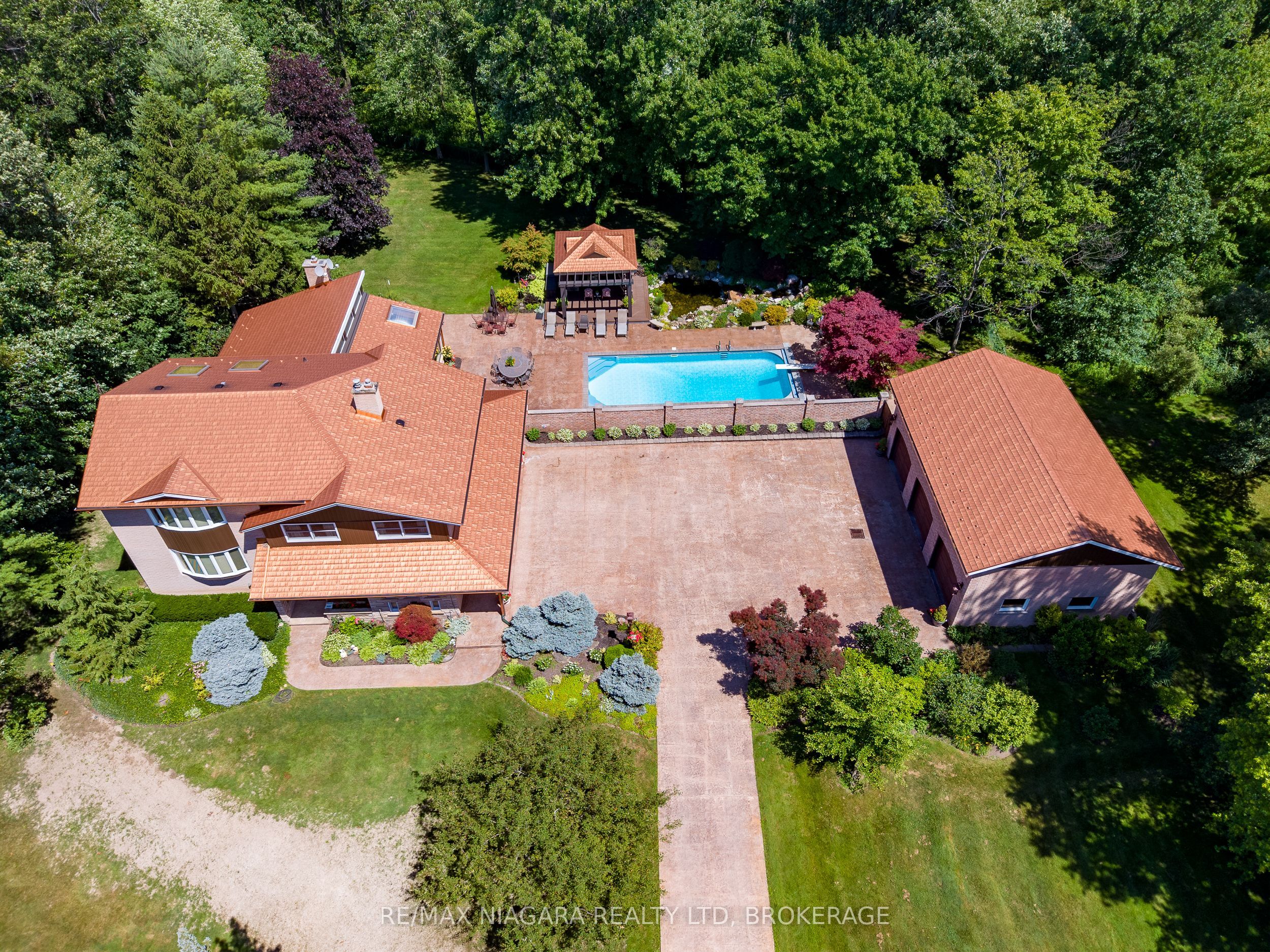 2187 Miller Road, Port Colborne, ON L3K 5V5 photo 2