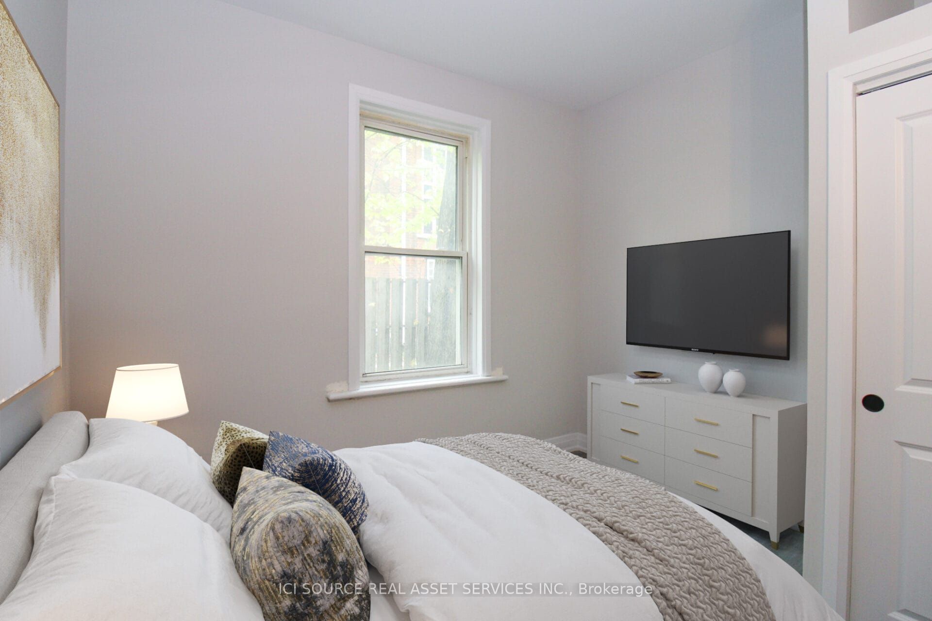 291 Stewart Street 3, Peterborough, ON K9J 3N2 photo 4