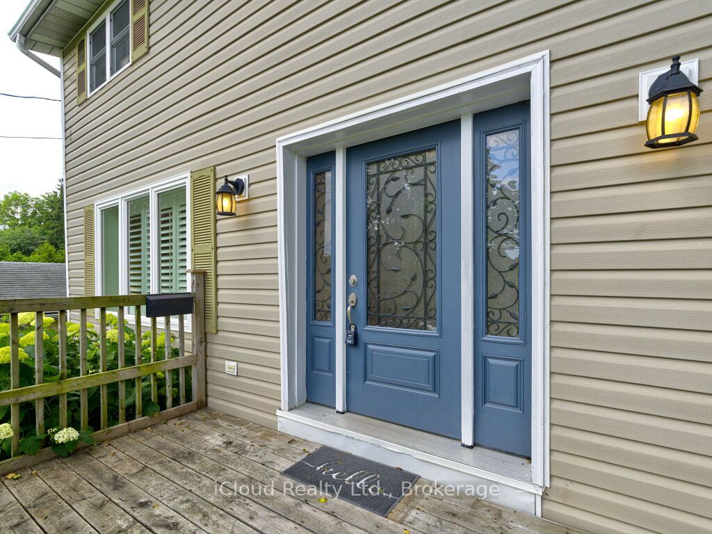 3 Nicol Street, Hamilton, ON L9H 5L6 photo 2