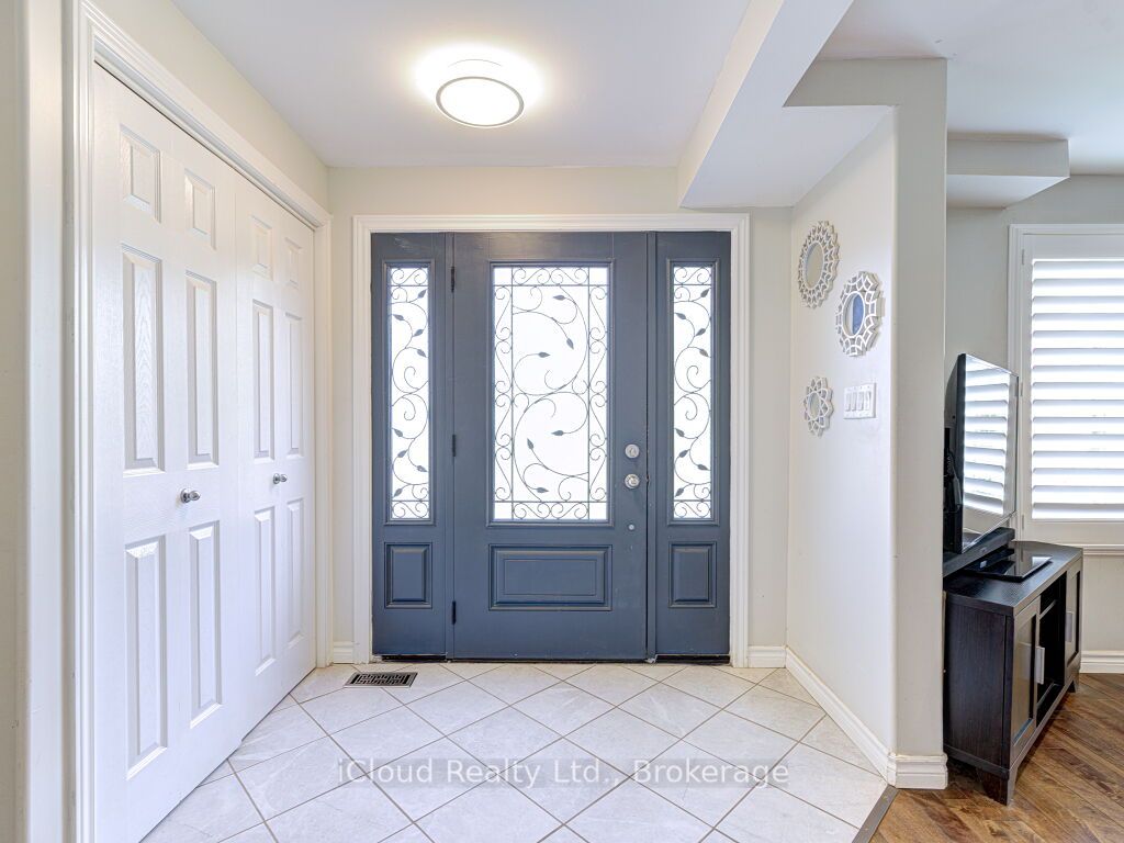3 Nicol Street, Hamilton, ON L9H 5L6 photo 3