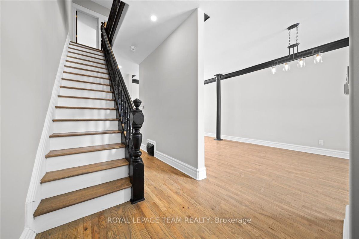 136 Elm Street, West Centre Town, ON K1R 6N5 photo 5