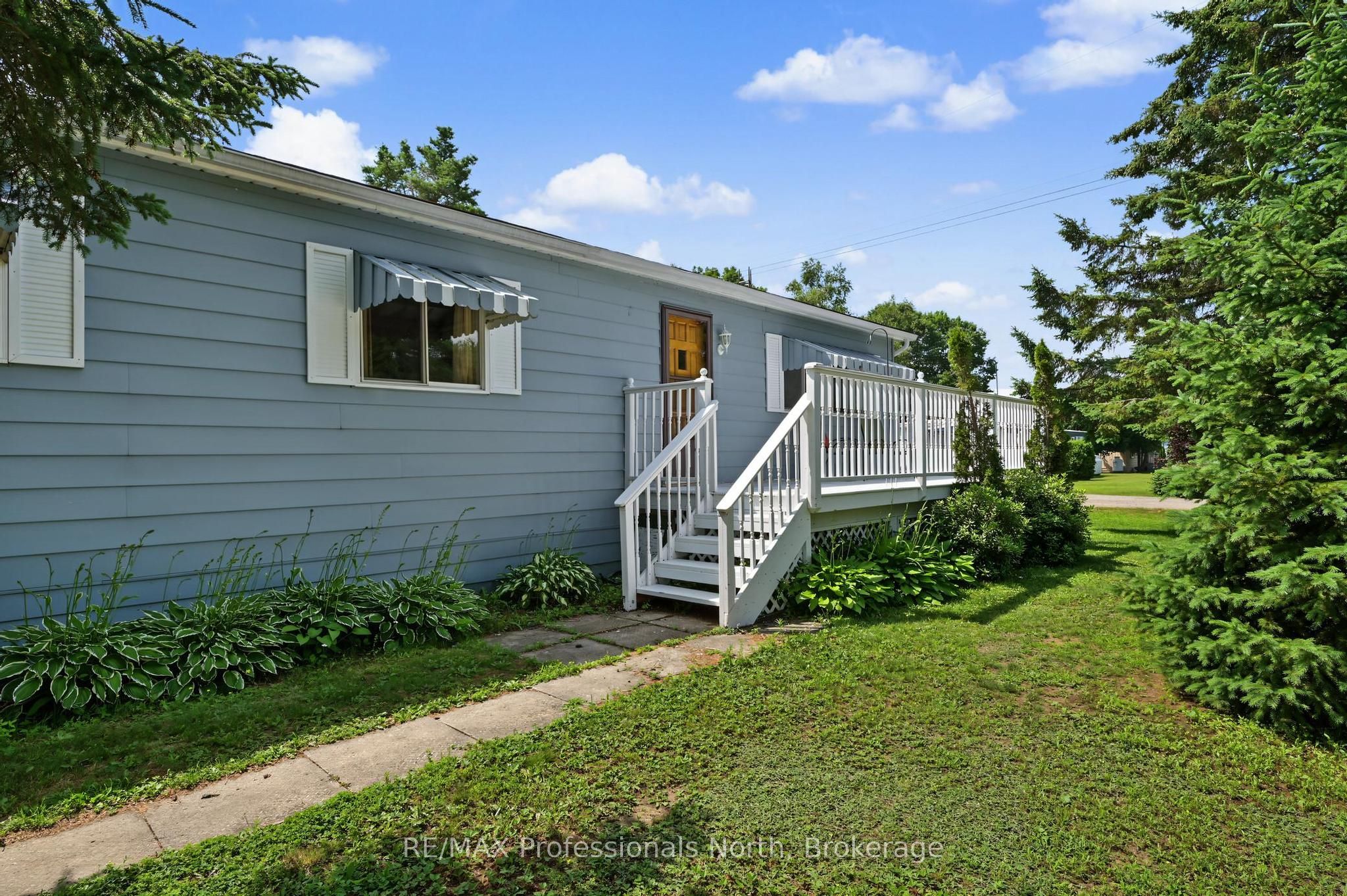 1084 Seventh Lane, Minden Hills, ON K0M 2K0 photo 2