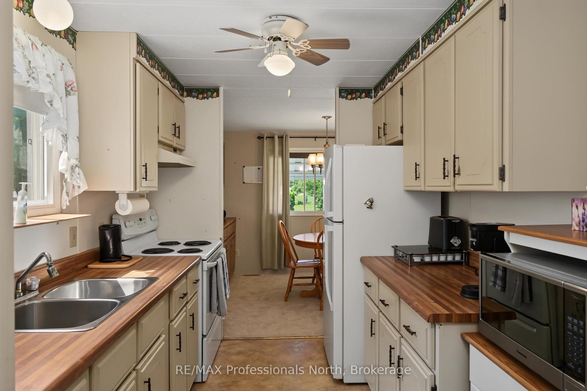 1084 Seventh Lane, Minden Hills, ON K0M 2K0 photo 5