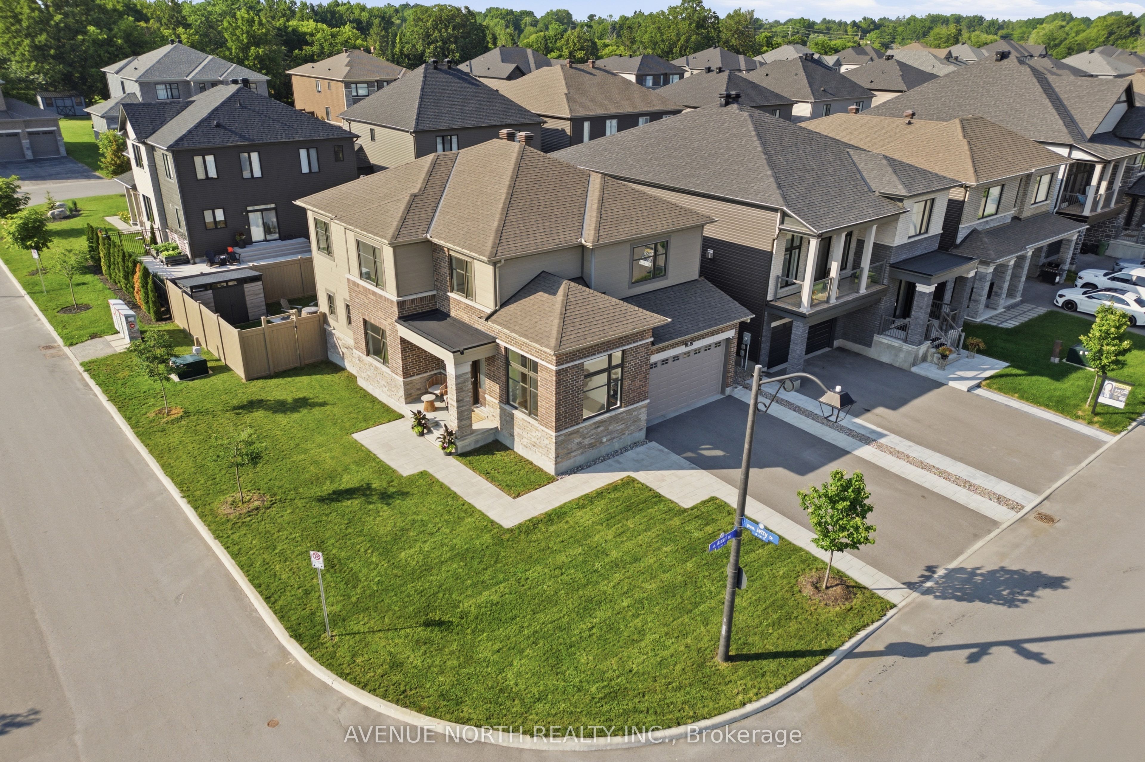 8 Ascari Road, Manotick - Kars - Rideau Twp and Area, ON K4M 0M6 photo 2