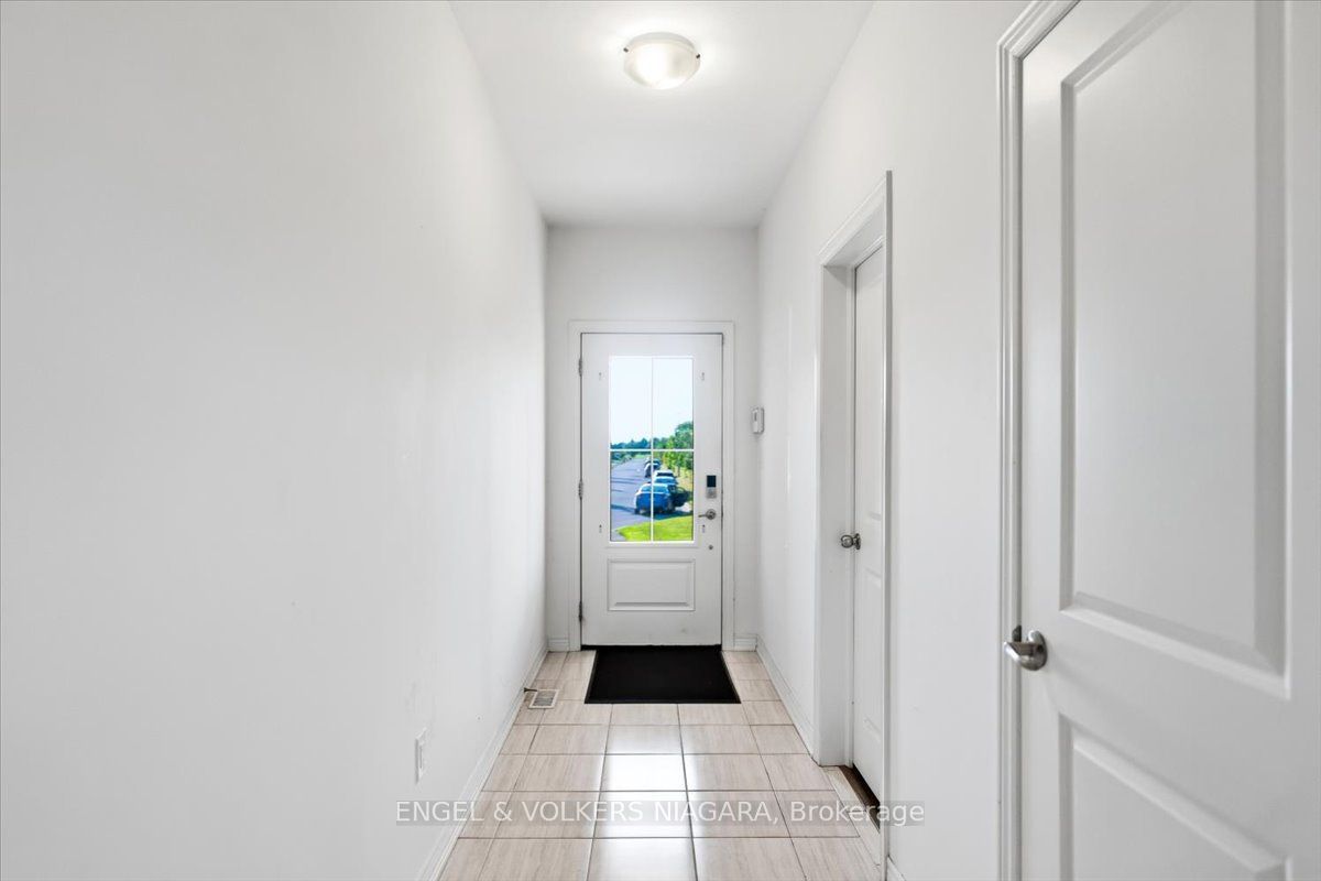 117 Juneberry Road, Thorold, ON L2V 0H8 photo 5