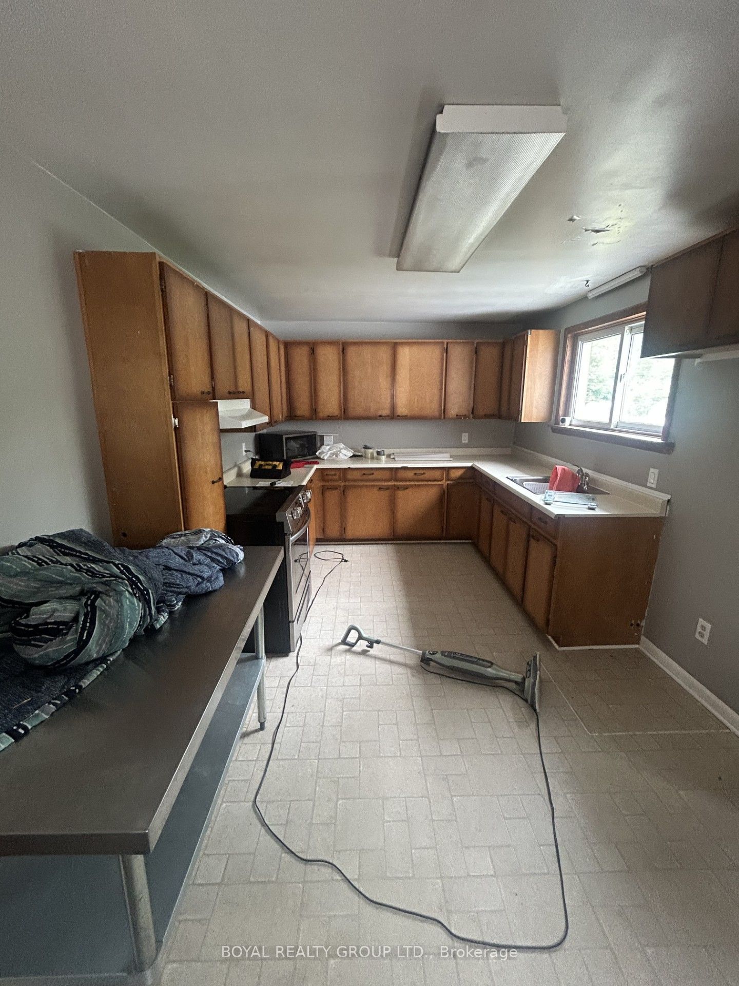 321 Cameron Street, Thunder Bay, ON P7C 2H1 photo 4
