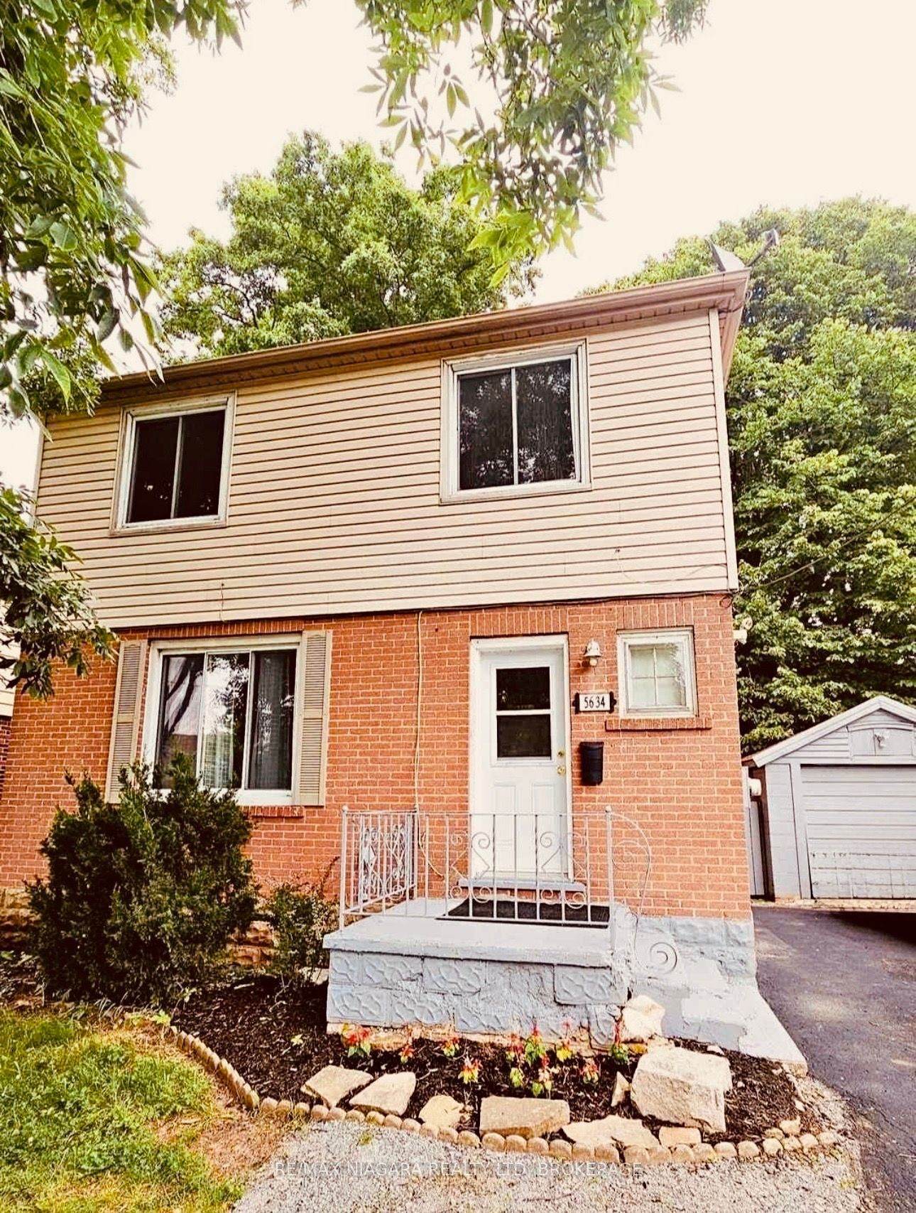5634 Drummond Road Upper, Niagara Falls, ON L2G 4L4