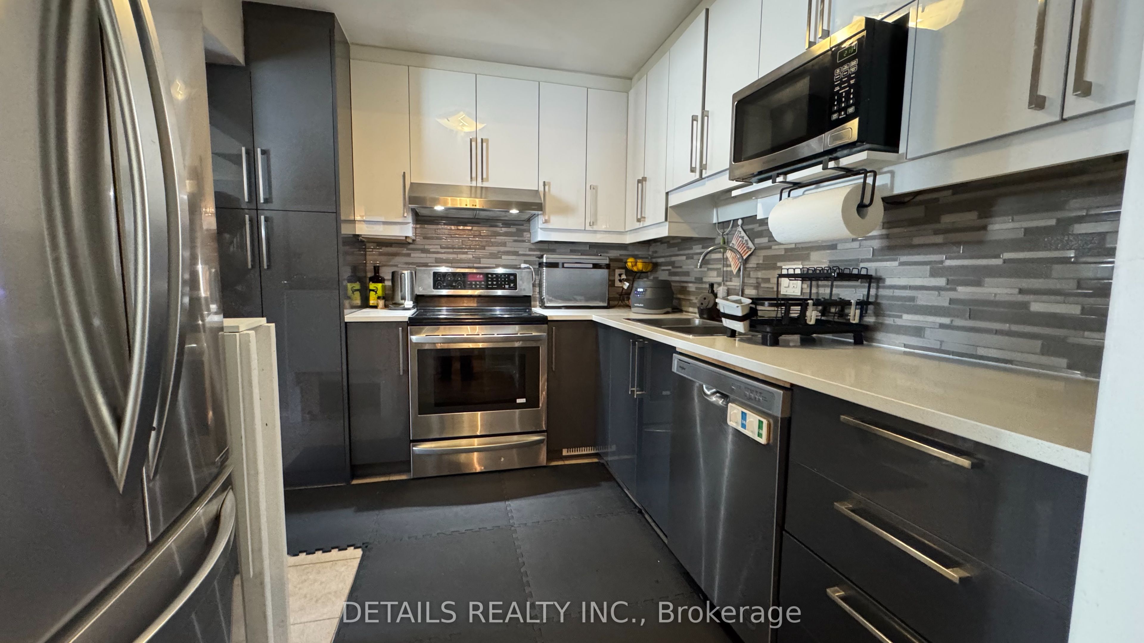 131 Markland Crescent, Barrhaven, ON K2G 5Z8 photo 4