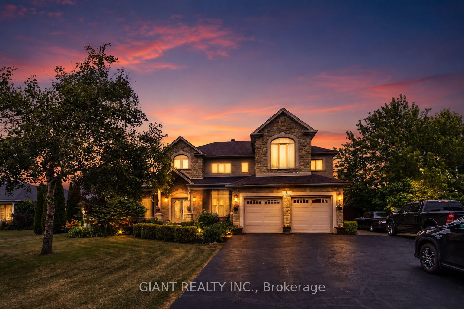8 Orchard Drive, Mono, ON L9W 6G8 photo 3