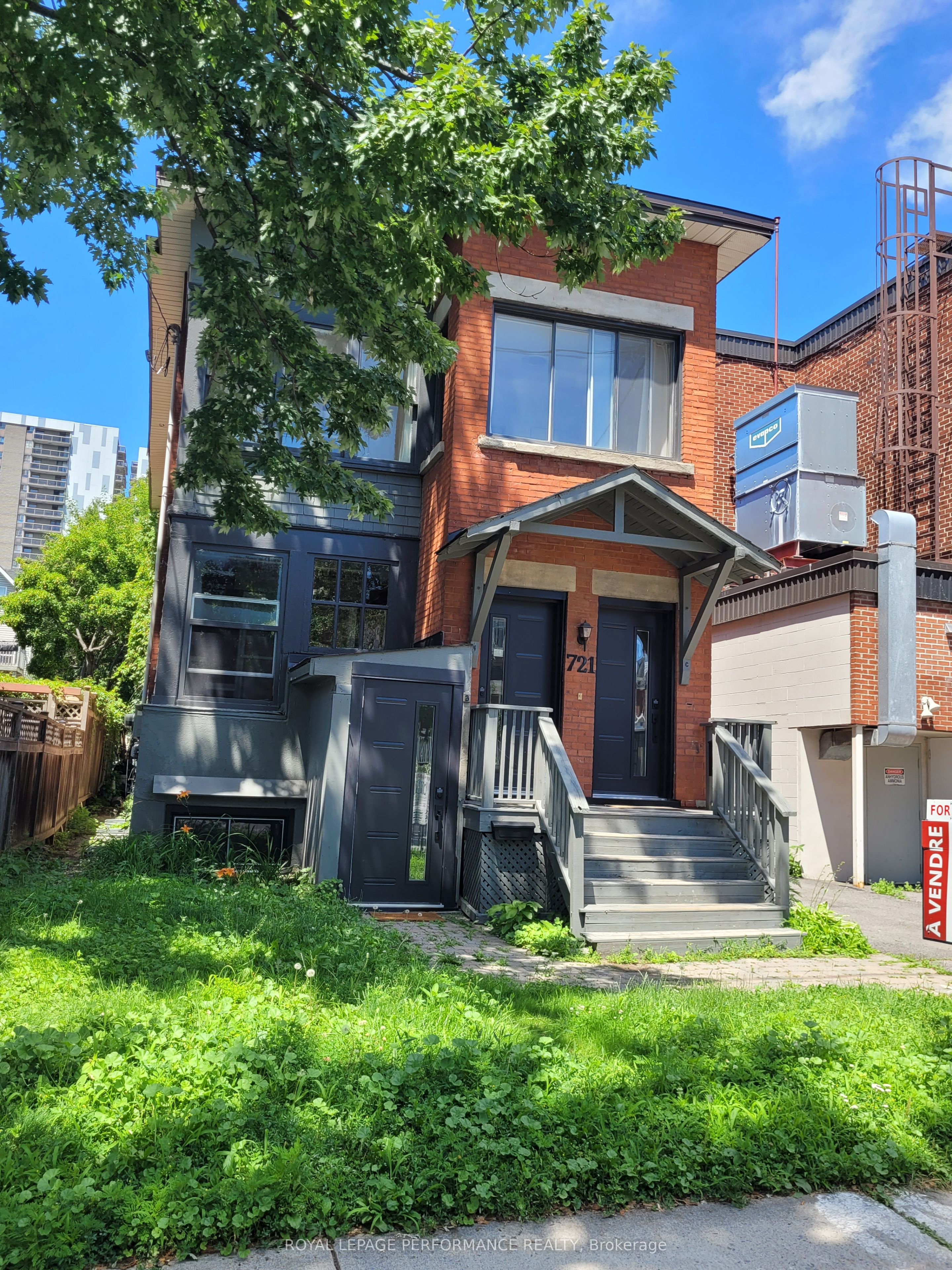 721 B Cooper Street, Ottawa Centre, ON K1R 5J5 photo 3