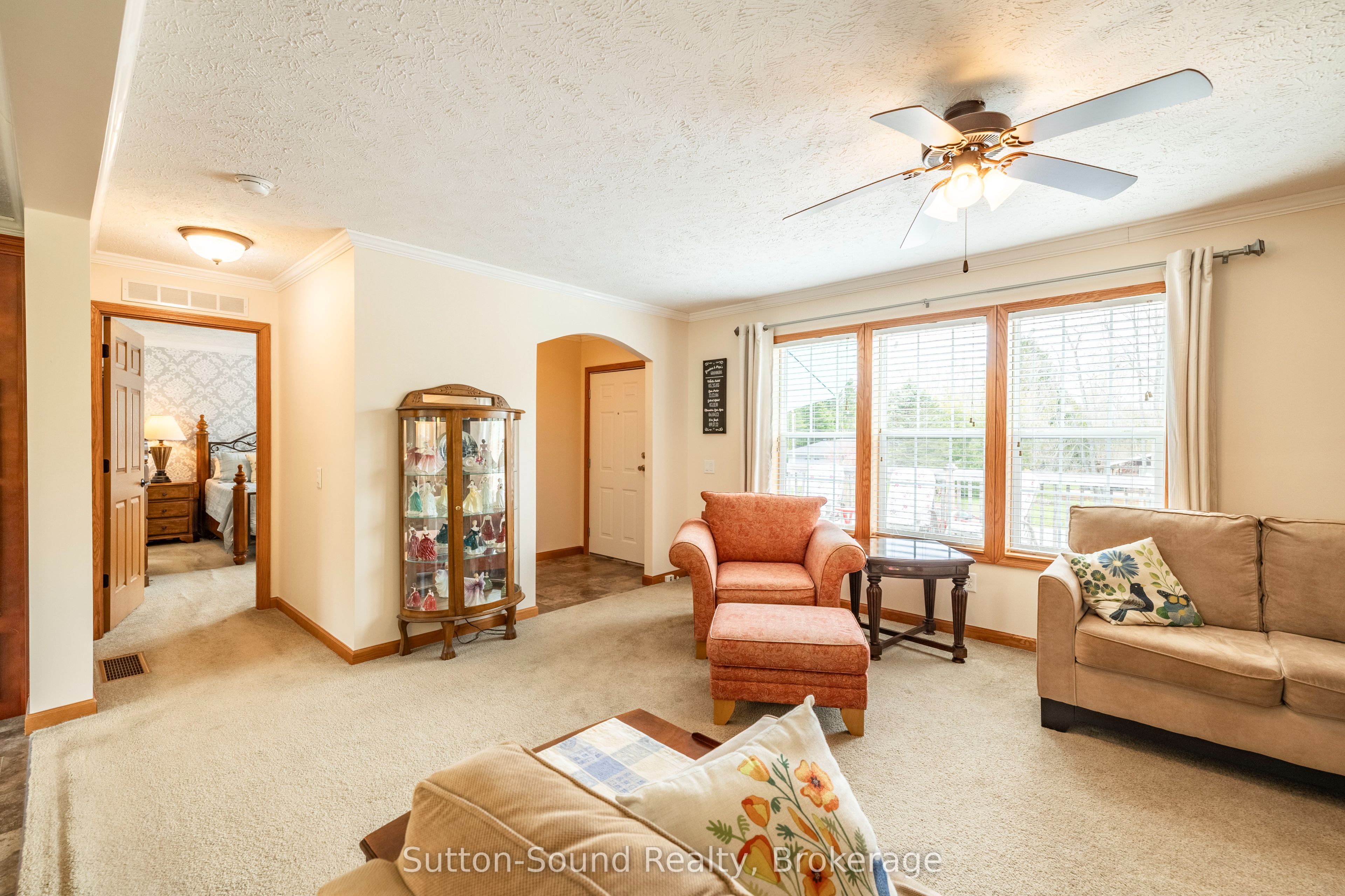 21 Cardinal Avenue, South Bruce Peninsula, ON N0H 2T0 photo 3