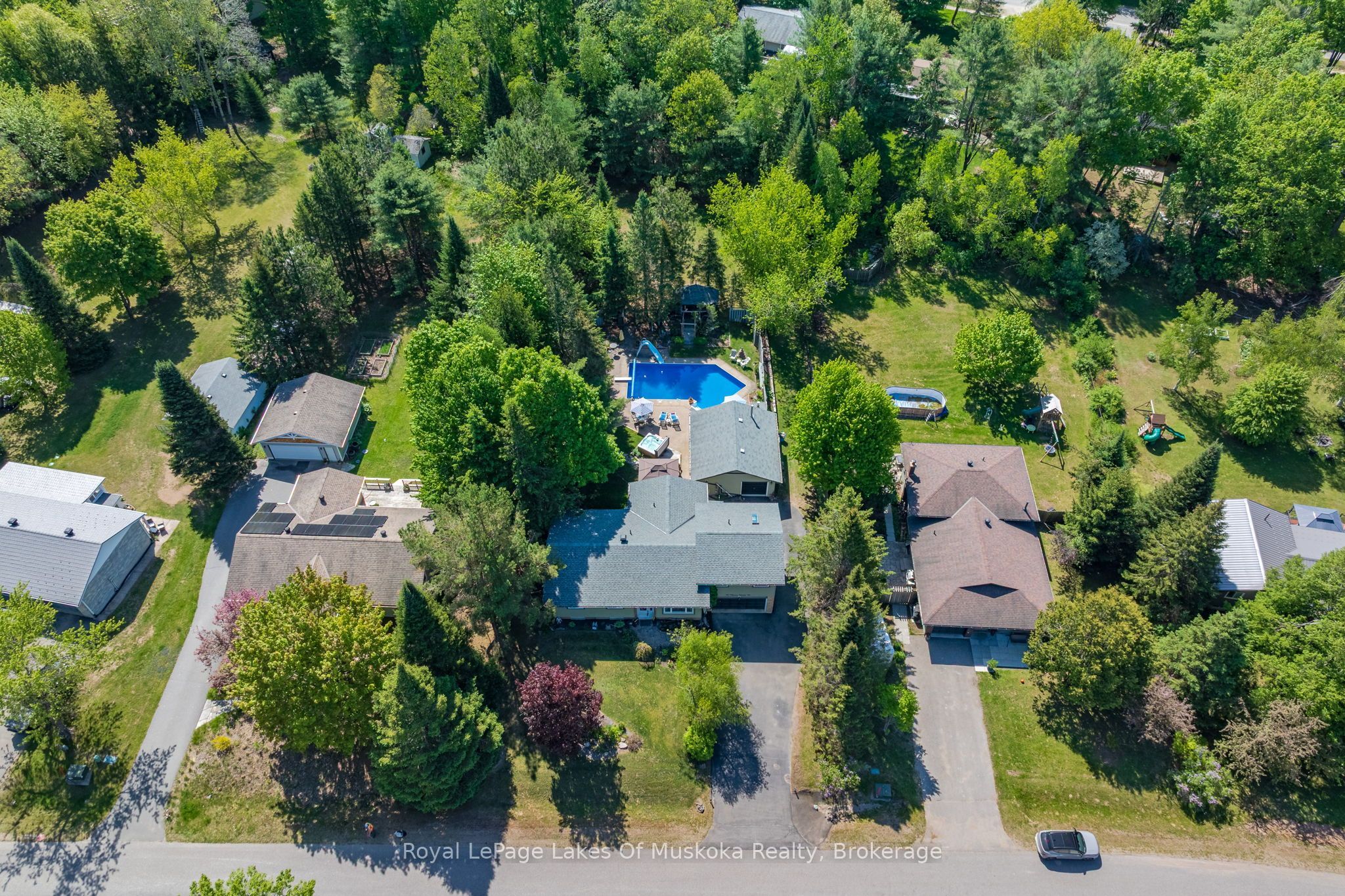 46 Meadow Heights Drive, Bracebridge, ON P1L 1A2