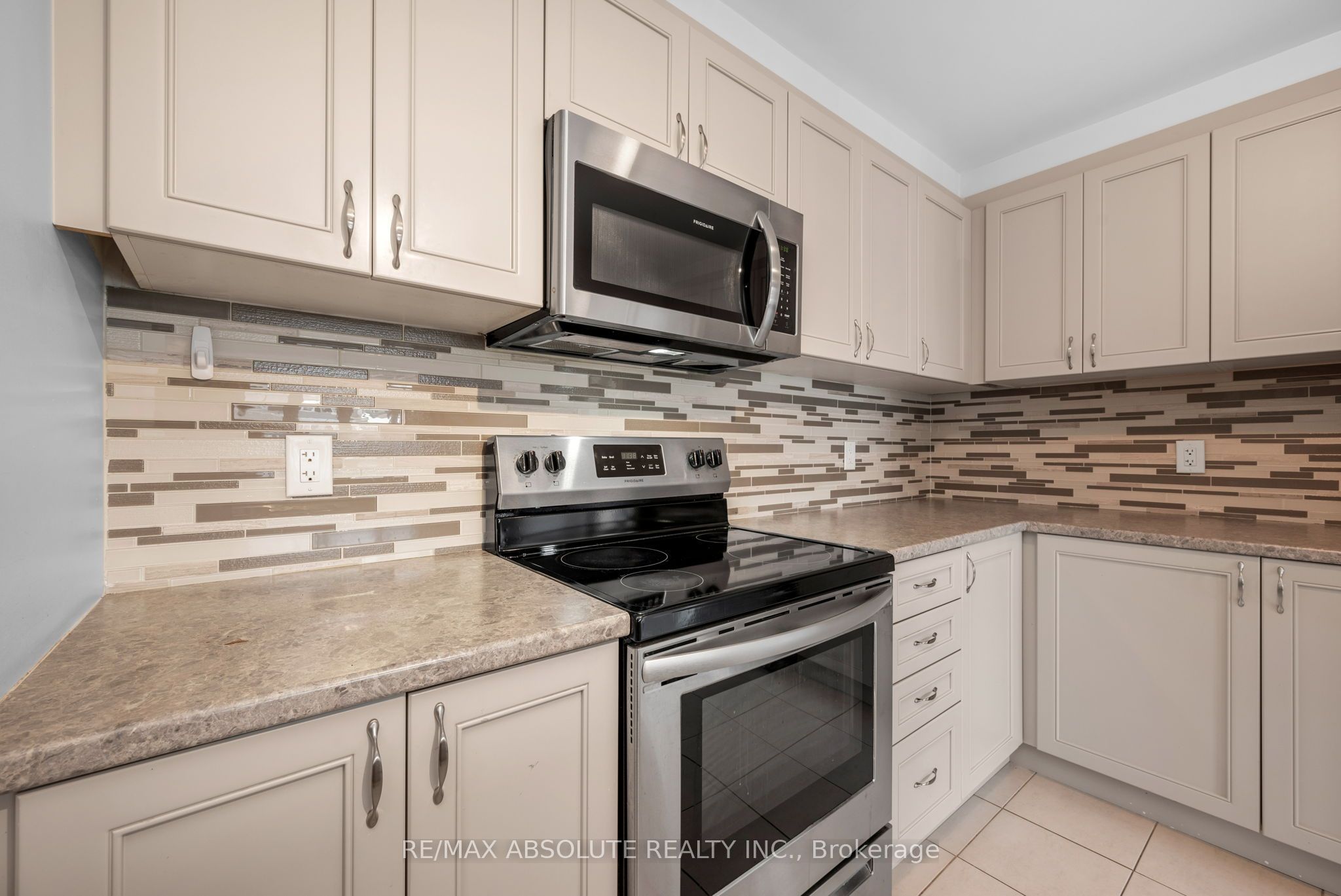 374 Willow Aster Circle, Orleans - Cumberland and Area, ON K4A 1C8 photo 5
