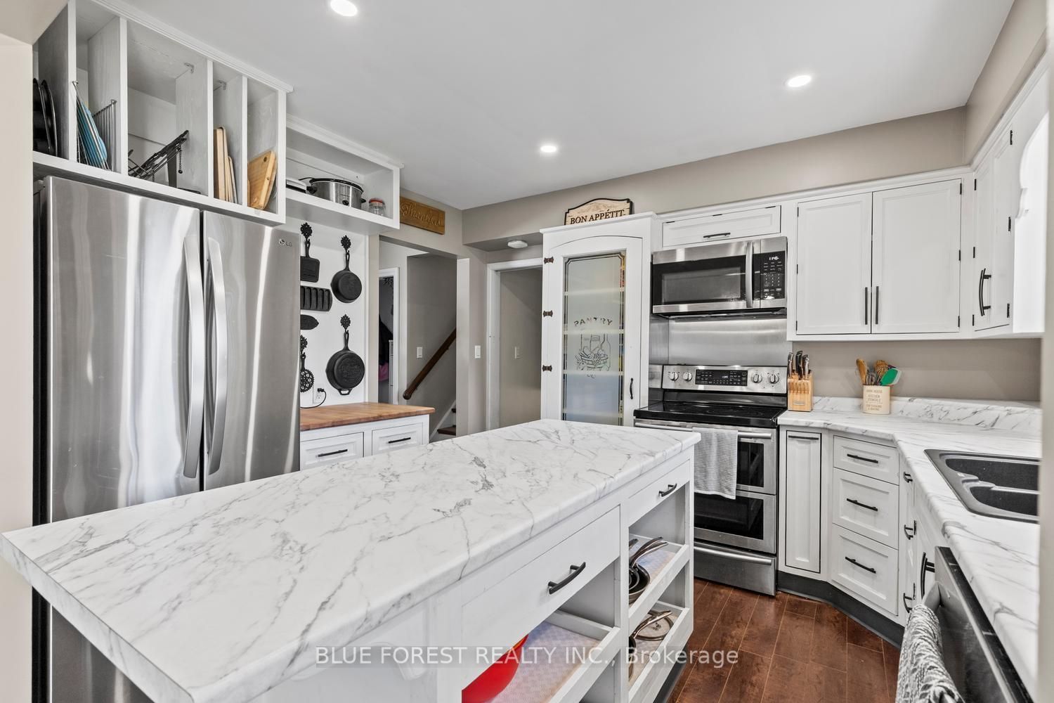 16 Dell Drive, Strathroy-Caradoc, ON N7G 3N5 photo 4