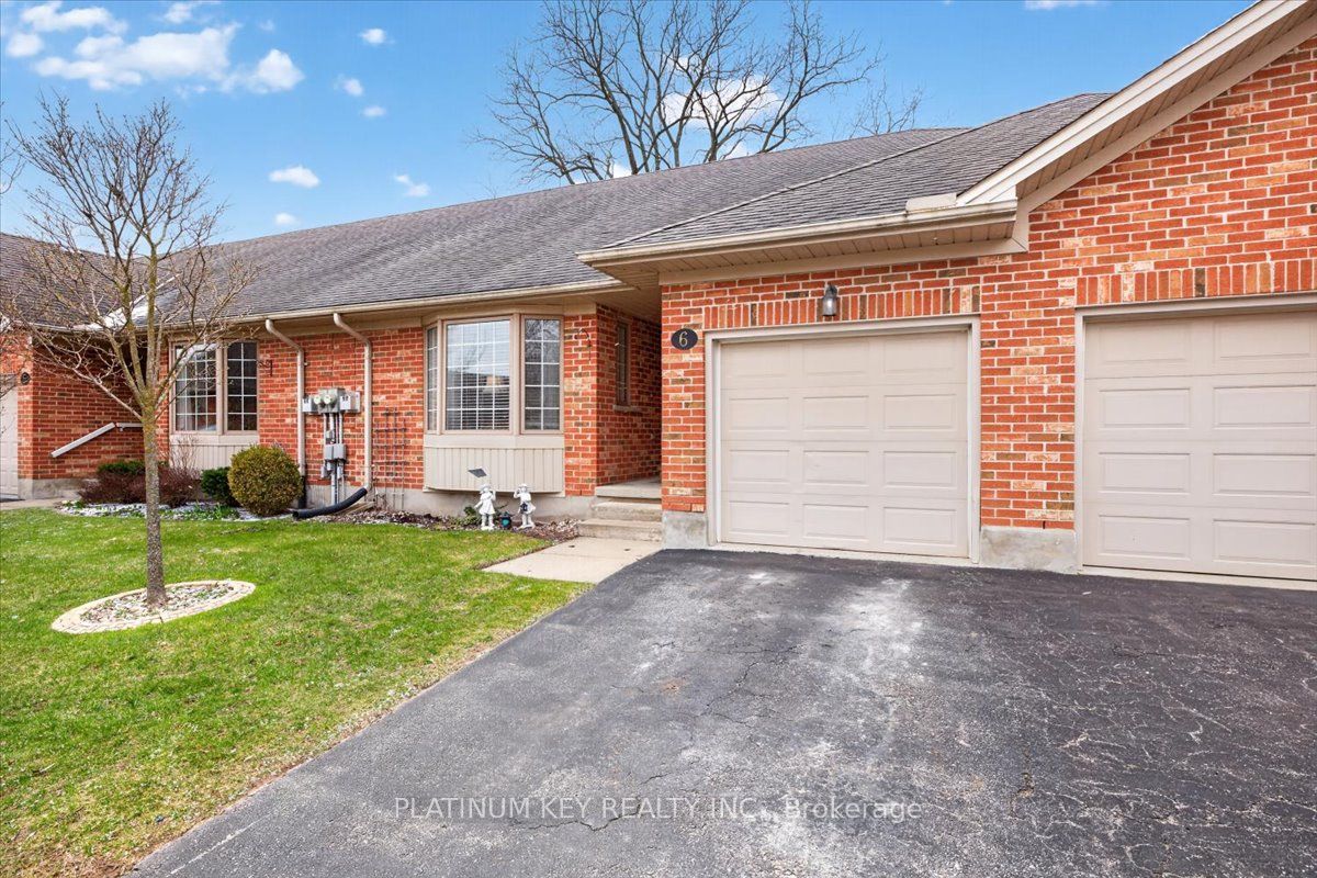 307 Metcalfe Street E 6, Strathroy-Caradoc, ON N7G 0B3 photo 2