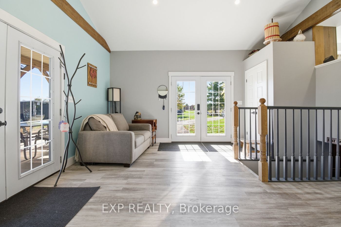 9043 Ridge Road, Niagara Falls, ON L3B 5N7 photo 5