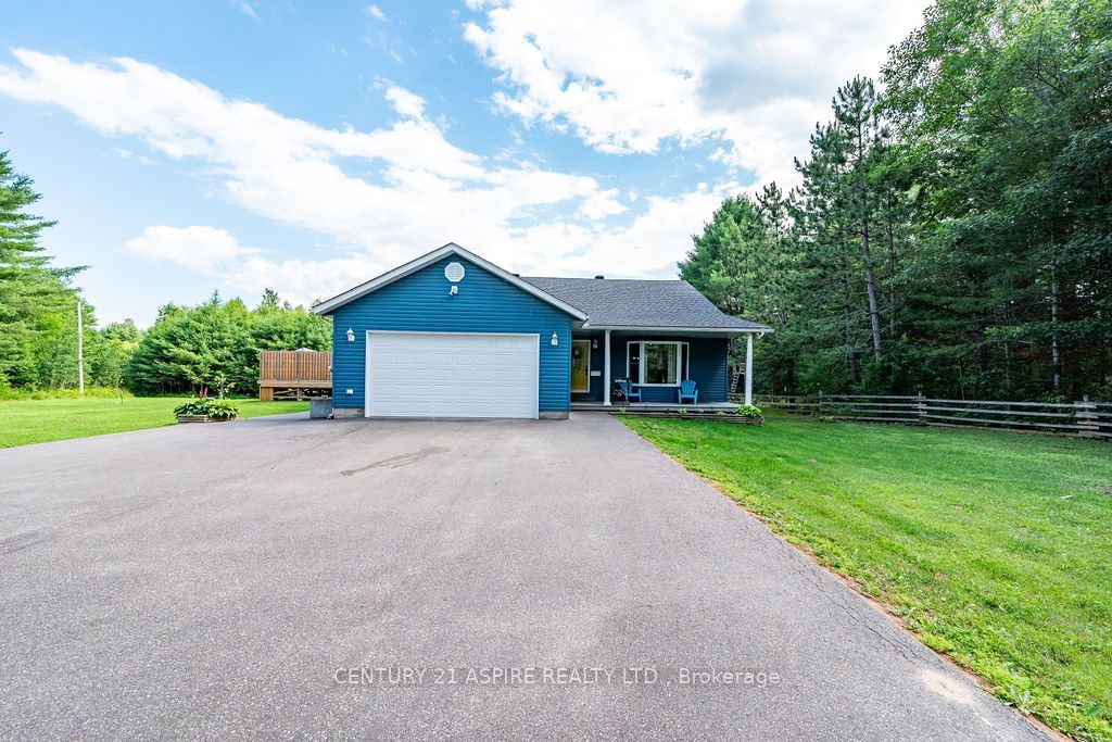 48 Plum Tree Lane, Petawawa, ON K8H 2W8 photo 2