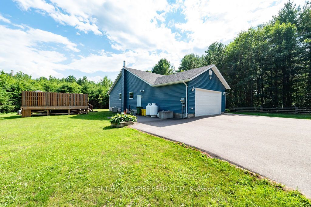 48 Plum Tree Lane, Petawawa, ON K8H 2W8 photo 4
