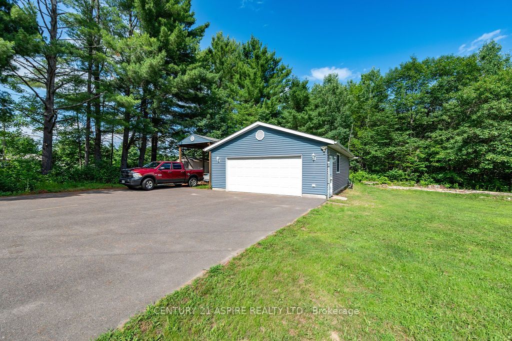 48 Plum Tree Lane, Petawawa, ON K8H 2W8 photo 5