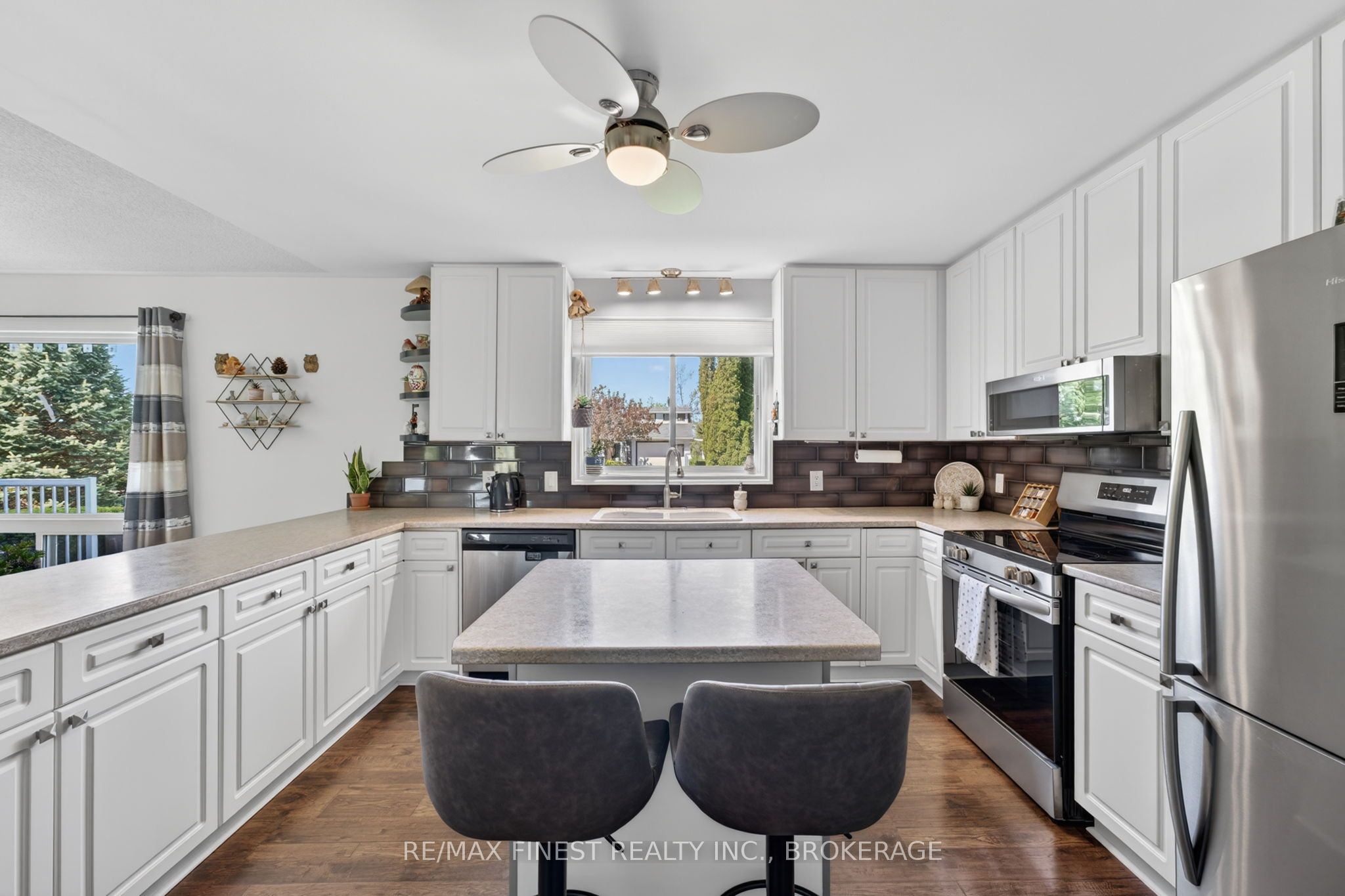 3 Mary Avenue, Prince Edward County, ON K0K 3L0 photo 5