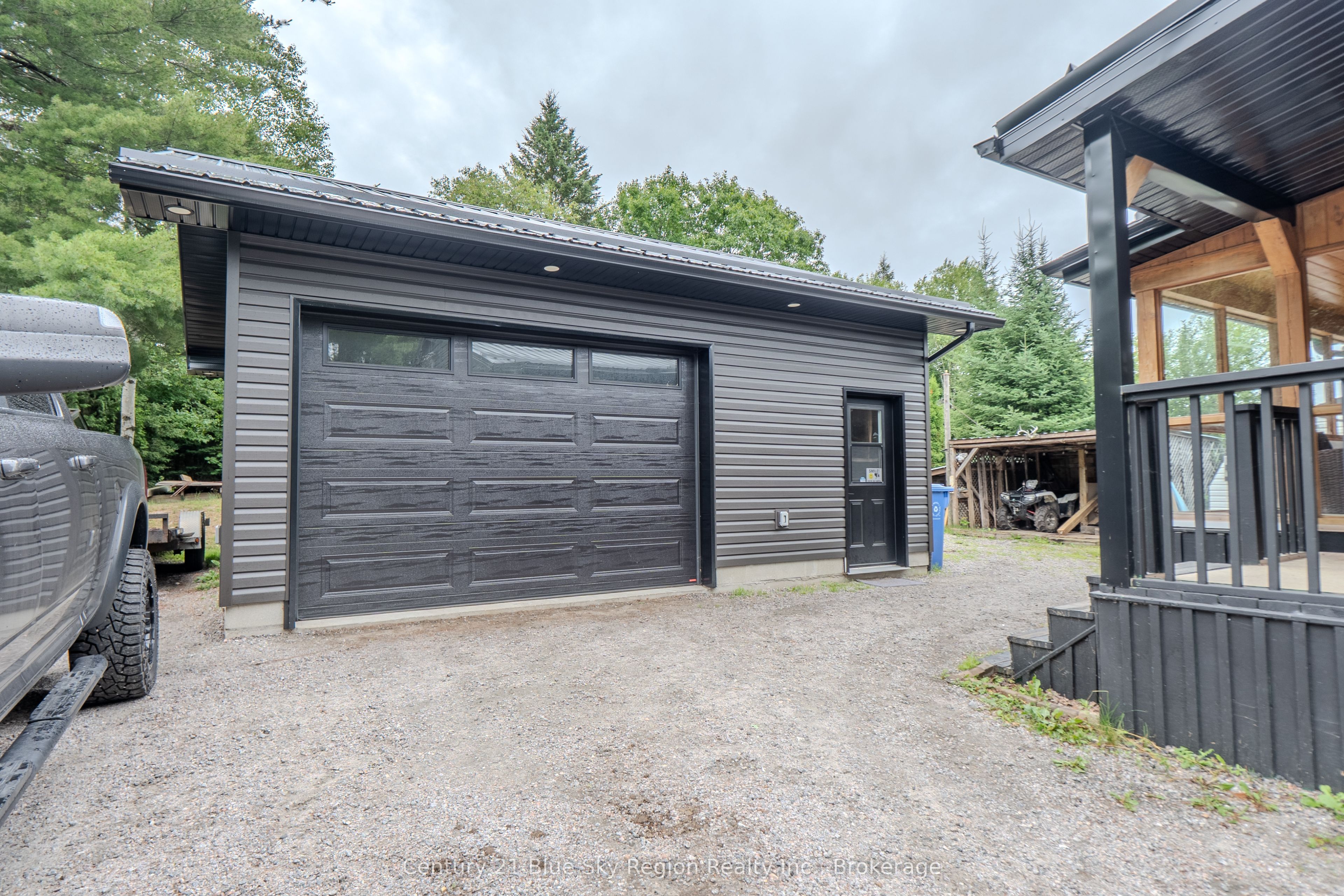 144 Collins Drive, North Bay, ON P1B 8G3 photo 2