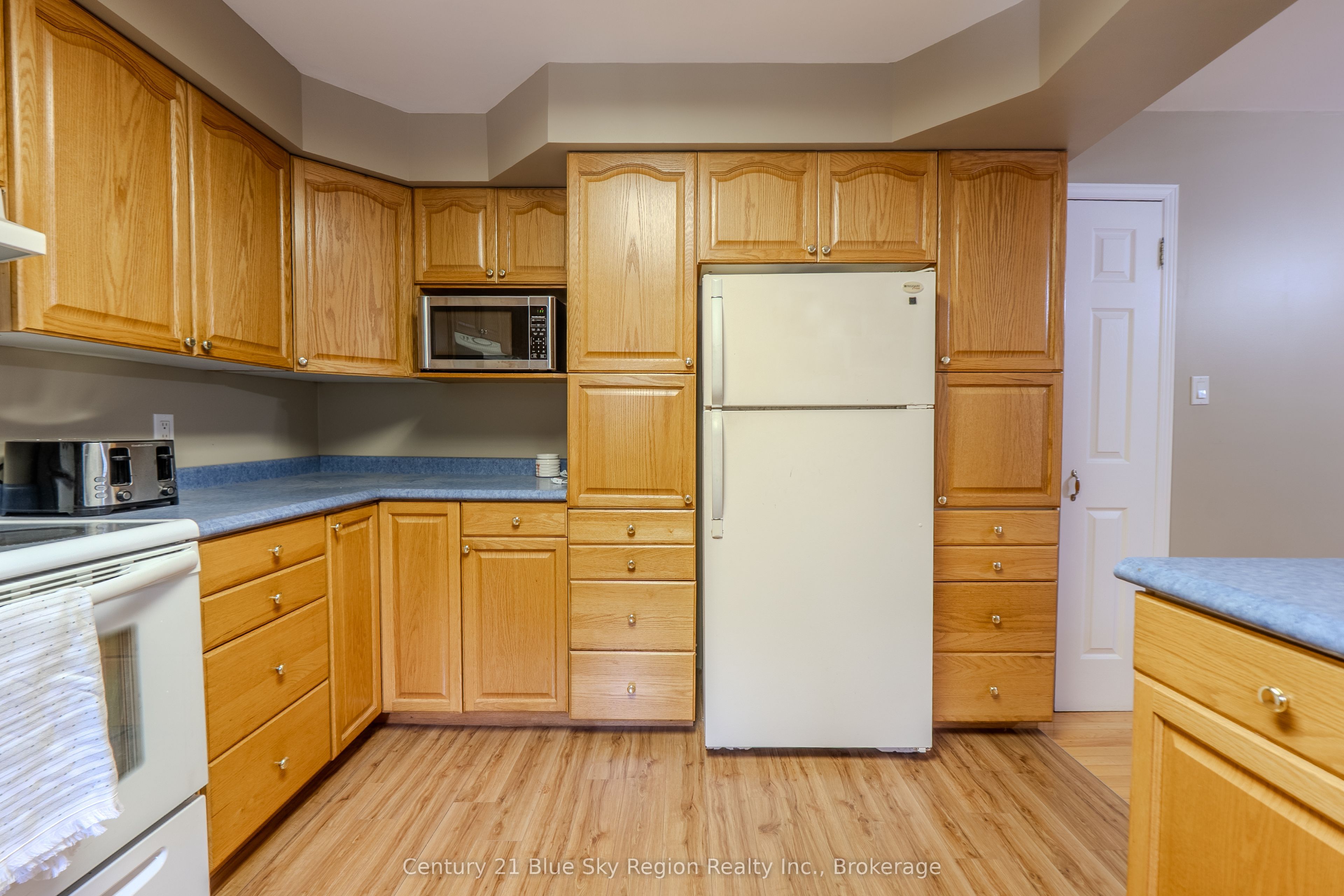 144 Collins Drive, North Bay, ON P1B 8G3 photo 4