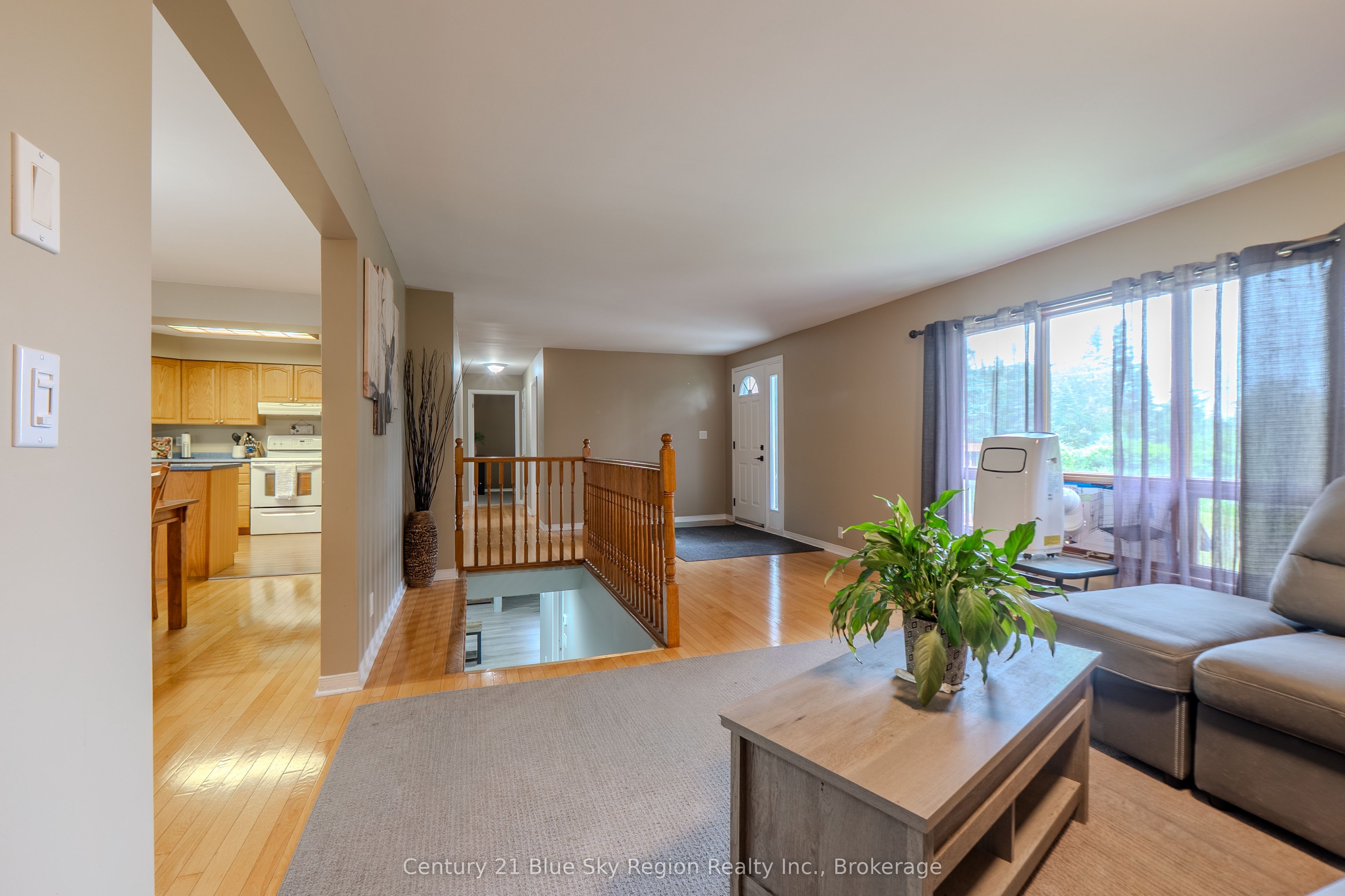144 Collins Drive, North Bay, ON P1B 8G3 photo 5