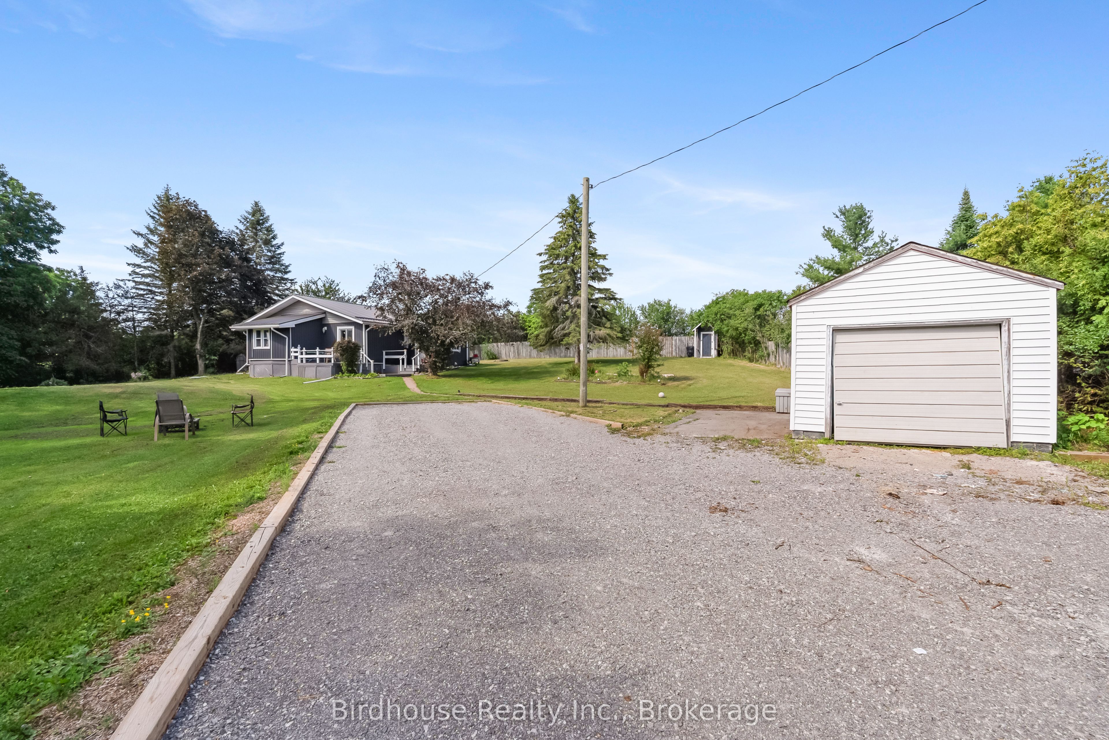 9 Hapley Circle, Kawartha Lakes, ON K0M 1A0 photo 2