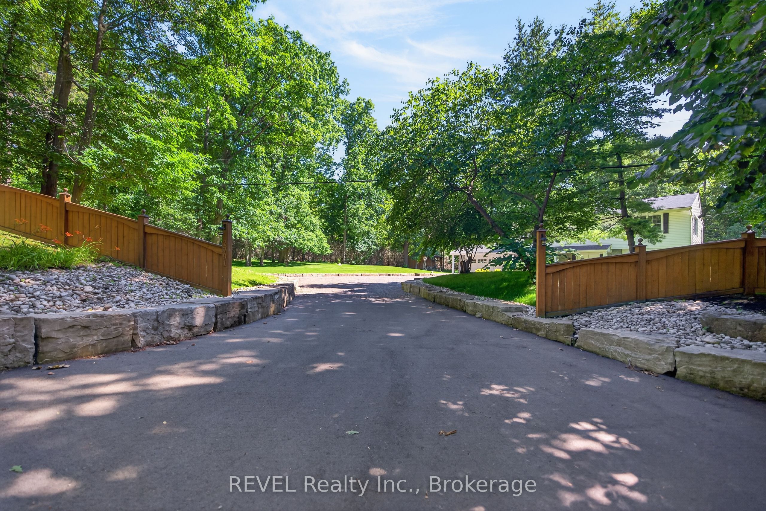 2791 DECEW Road, St. Catharines, ON L2S 4E6 photo 4